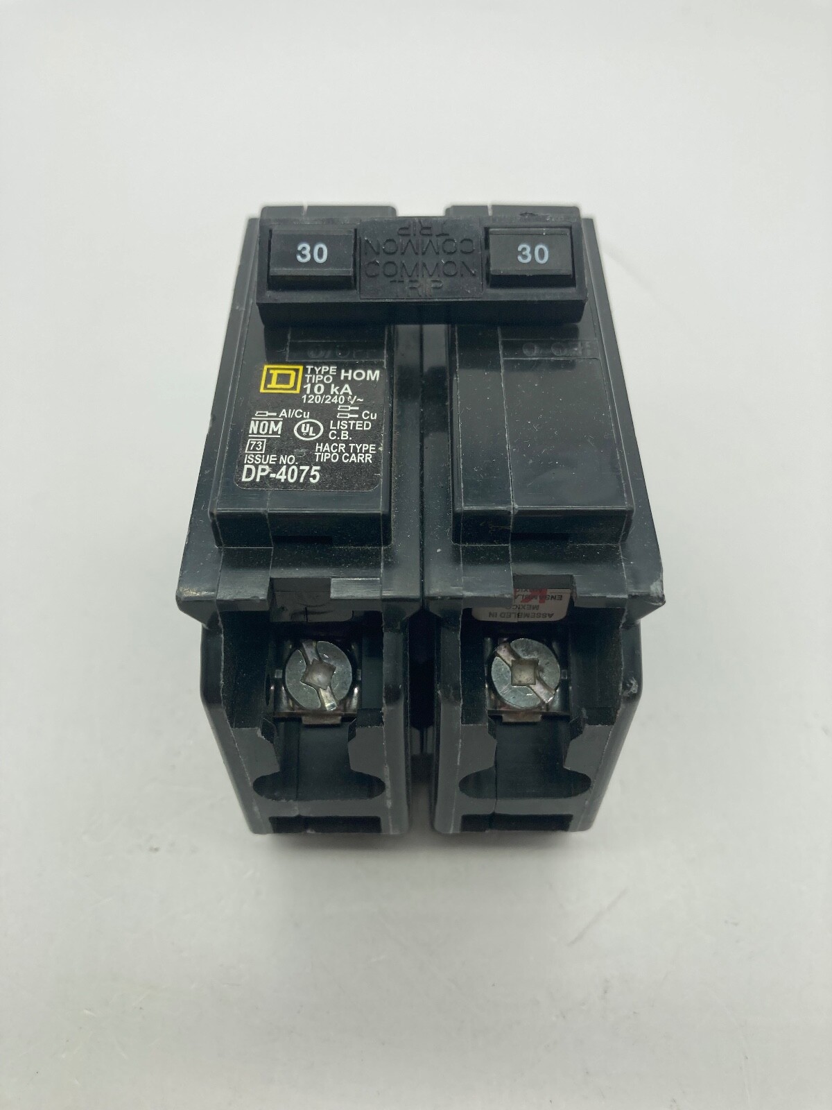 Square D Homeline HOM230 2 Pole 30 Amp 120 240V Type HOM Plug In Circuit Breaker