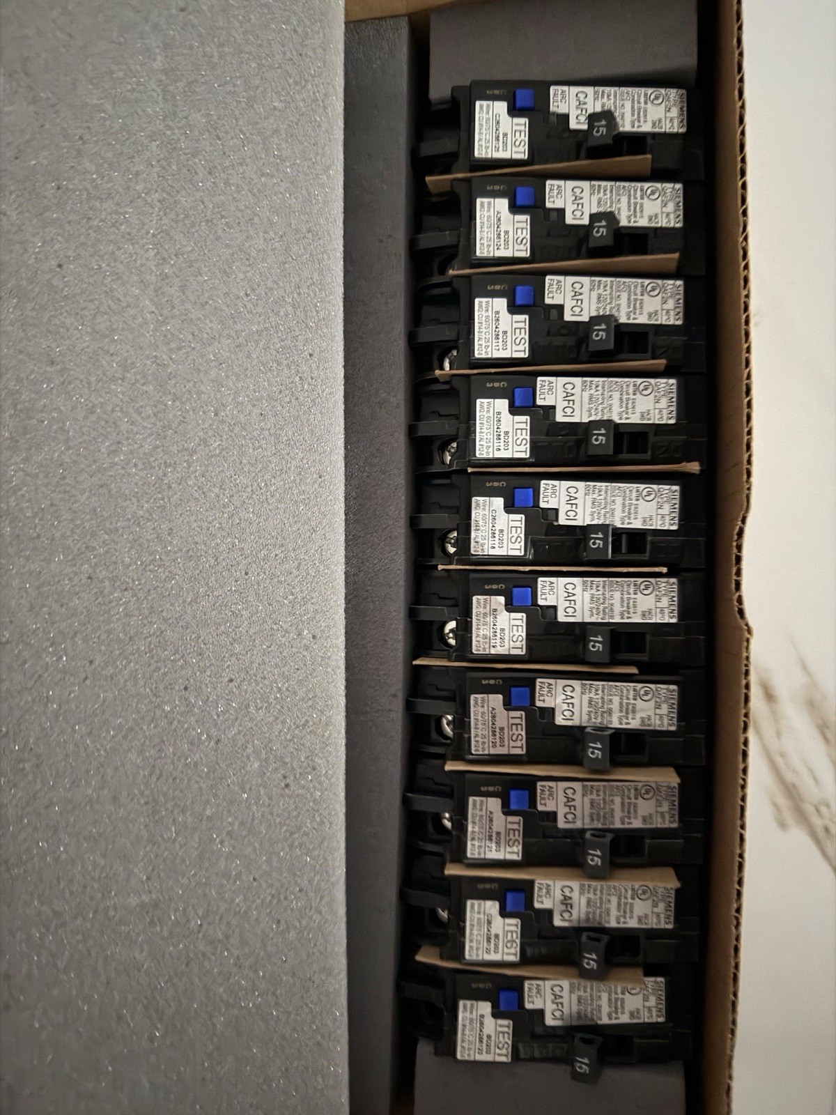 Siemens QA115AFCN 15A 1-Pole AFCI Arc Fault Plug-On Neutral Breakers Pack 10 NEW