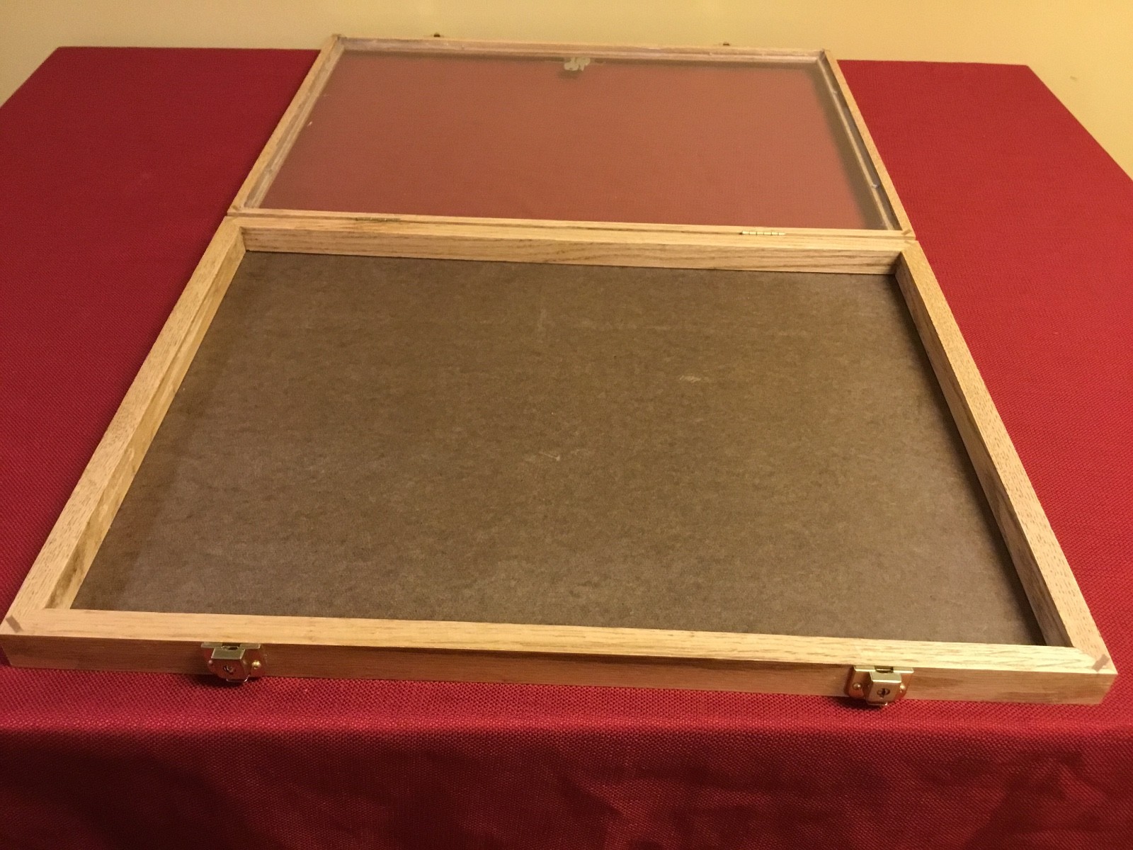Oak Wood Display Case 18 x 24 x 2 for Arrowheads Knifes Collectibles & More