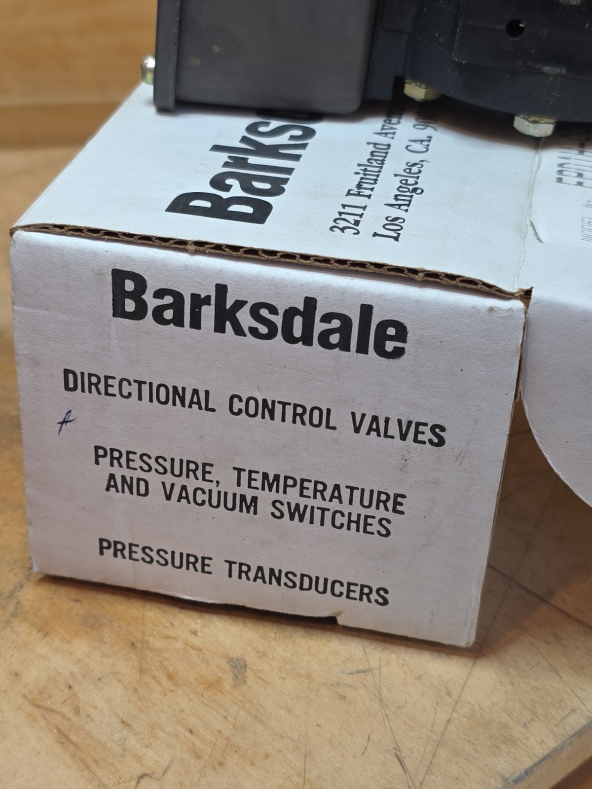 NEW BARKSDALE EPD1H-AA40-Q4 DIFFERENTIAL PRESSURE SWITCH 3-150 PSI 250VAC 28VDC