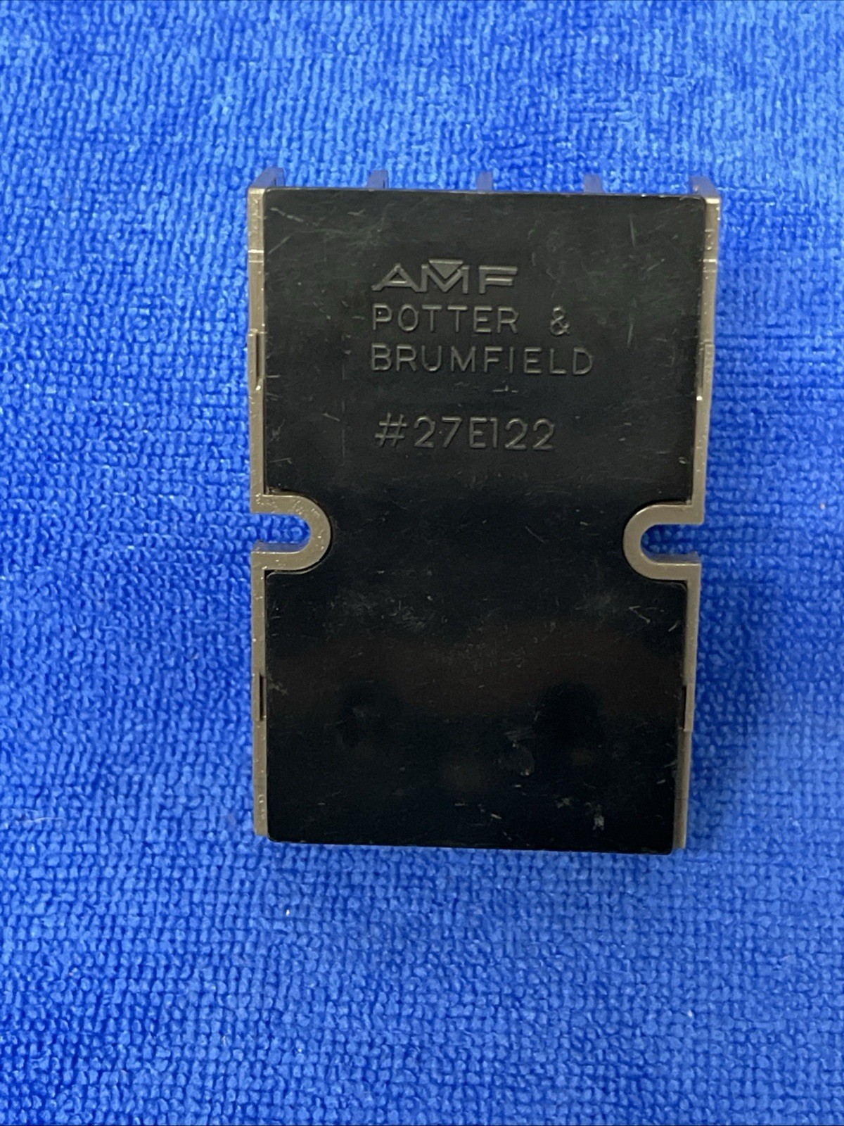 POTTER & BRUMFIELD ~ 27E122 ~ PLUG-IN ELECTRONIC COMPONENTS SOCKET