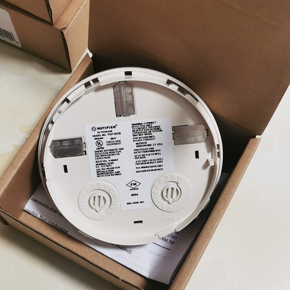 NIB! NOTIFIER FSP-851R SMOKE DETECTOR FSP851R FREE FAST SHIPPING