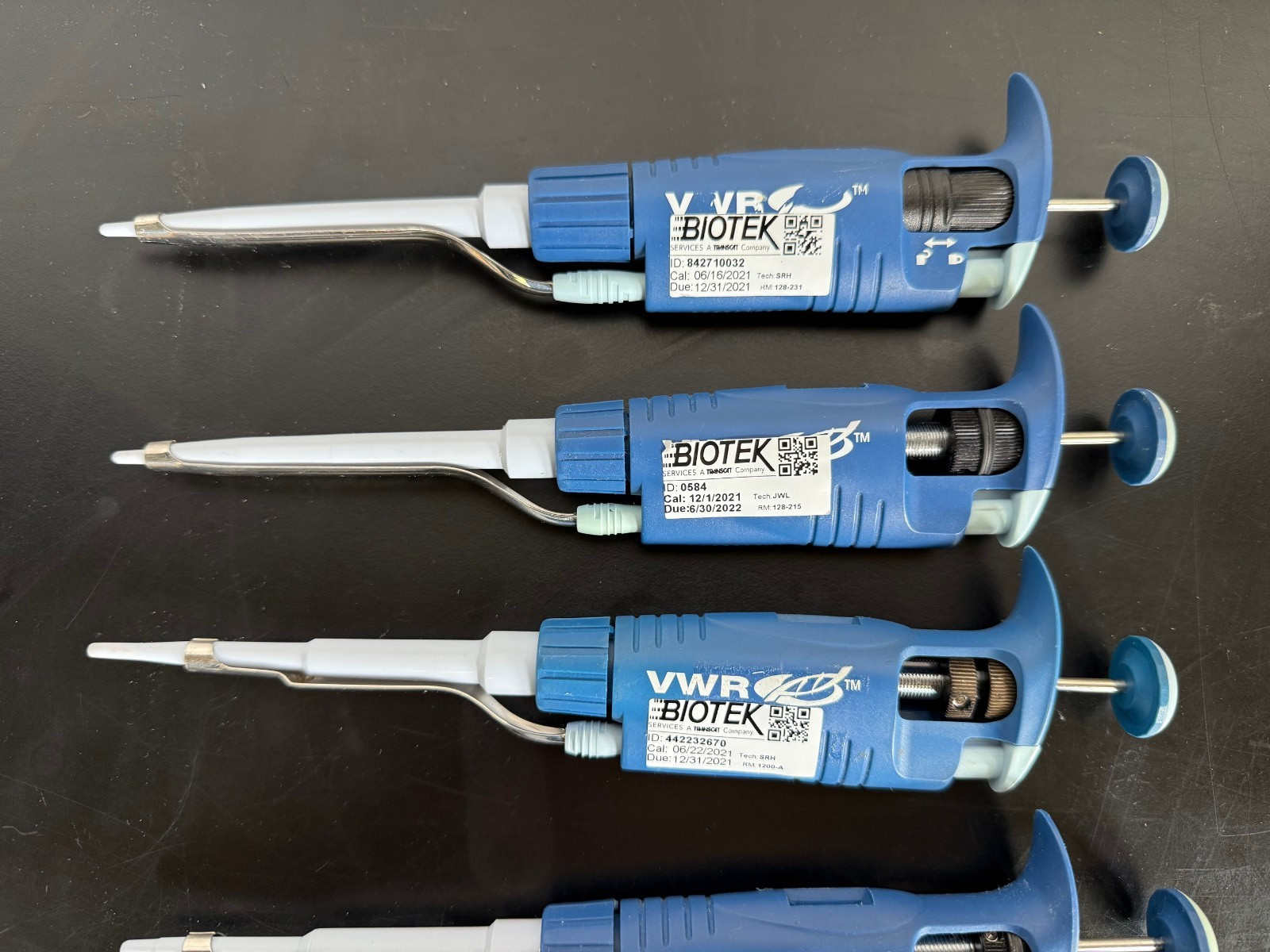 VWR Set of 6 Adjustable Pipettes 0.1-2, 0.5-10, 2-20, 10-100, 20-200, 100-1000uL