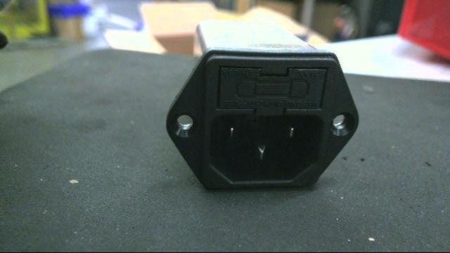 QualTEK Electronics EMI Filter AC Power Plug 860-02/001