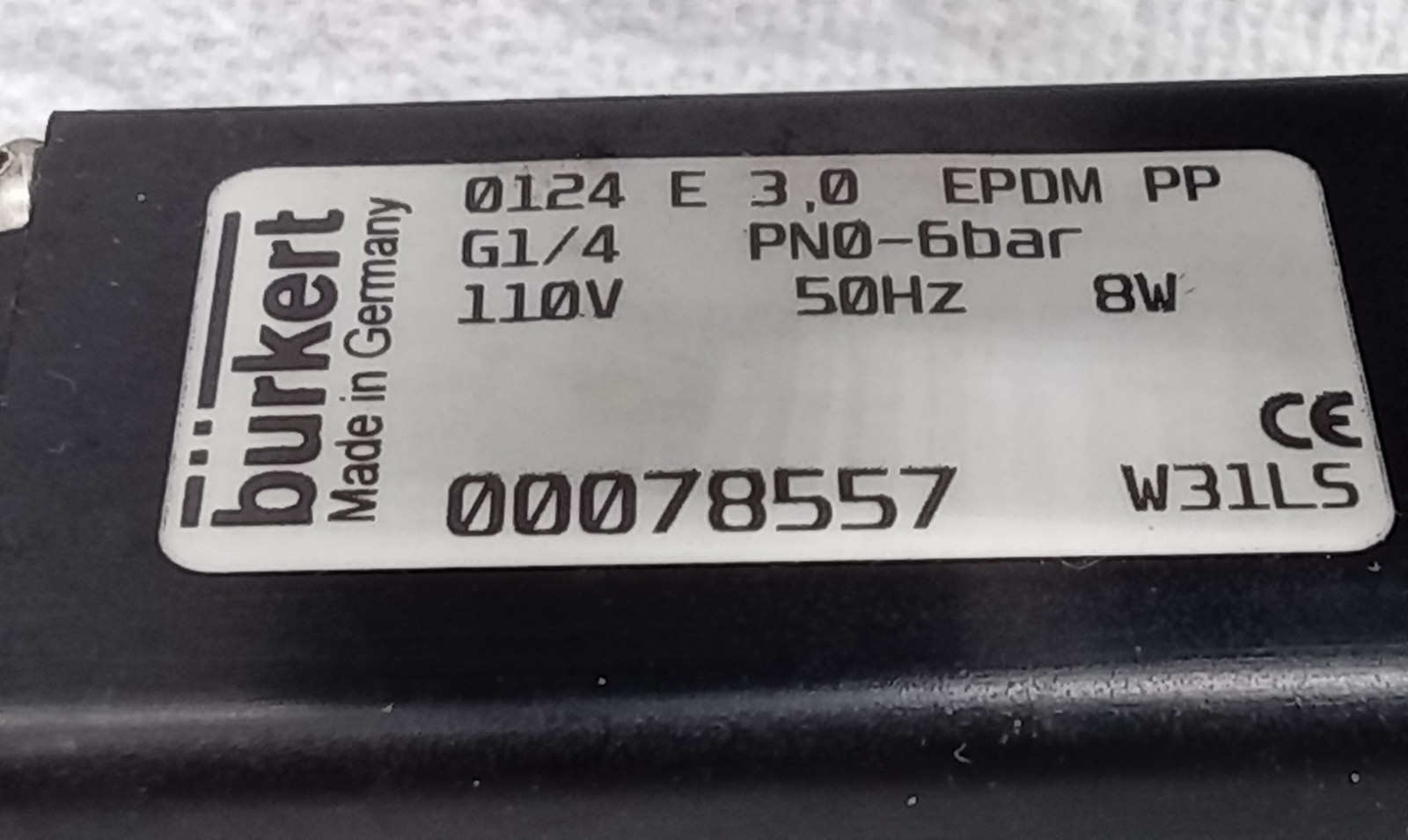 BURKERT TYPE 0124 E VALVE 3.0 EPDM PP G1/4 PN0-6BAR 110V – 50 HZ – 8W