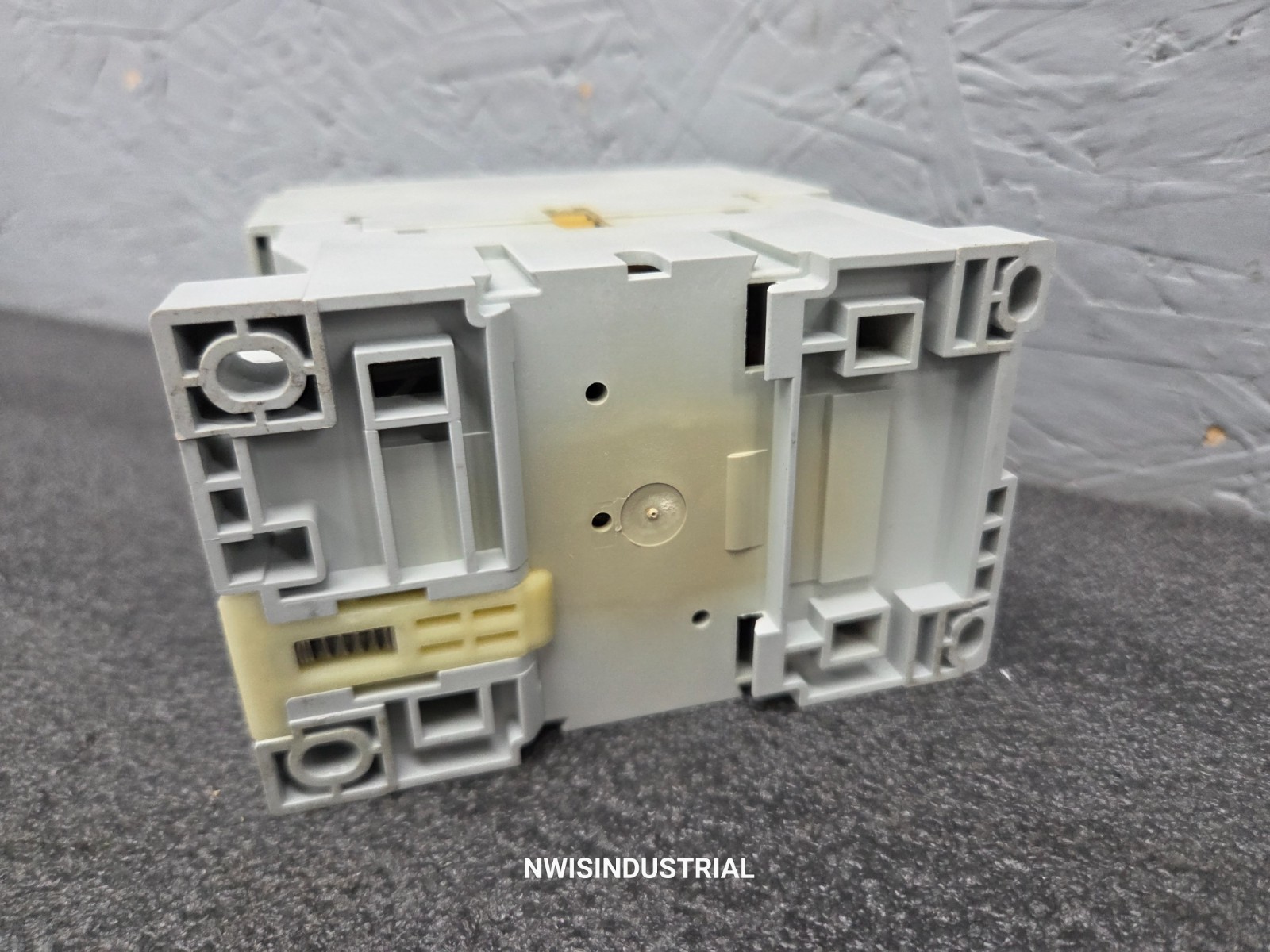 Allen Bradley Contactor, 100-C85*00 Series A, 120 Volt AC coil, 100 Amp, 3-pole