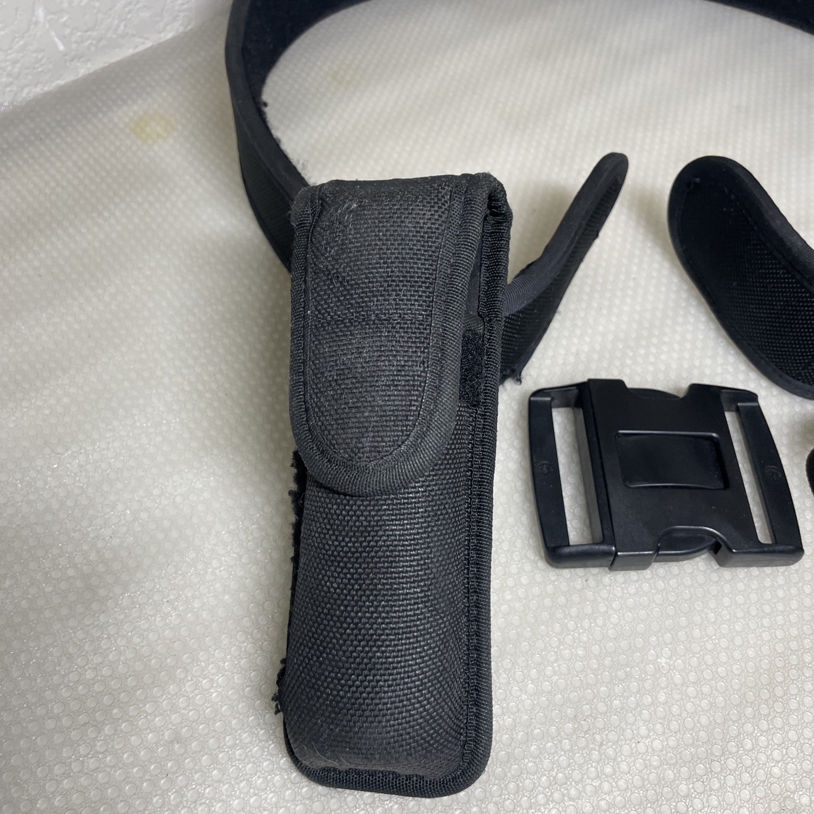 Bianchi AccuMold Belt Black Waist Size 28-34 + Pouches Duty Police Security