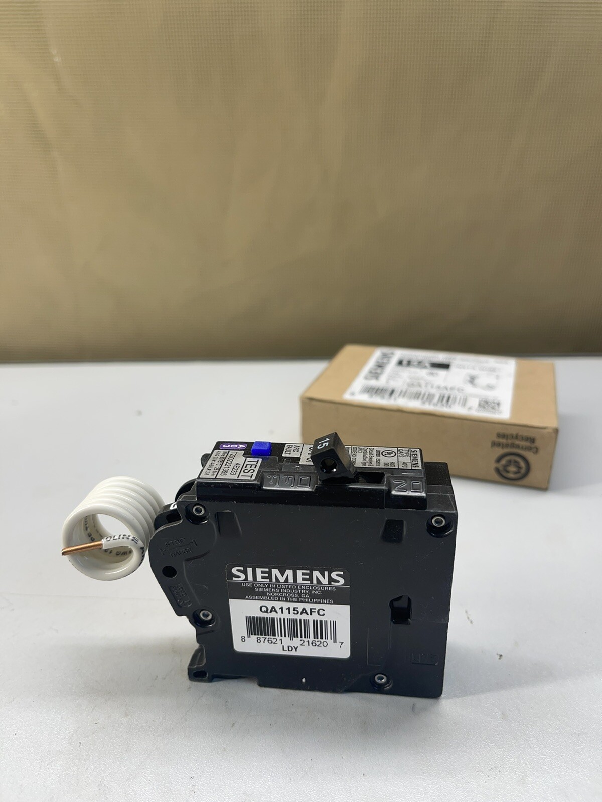 Siemens QA115AFC 1 Pole 15 AMP Arc Fault Combination Breaker AFCI New In Box
