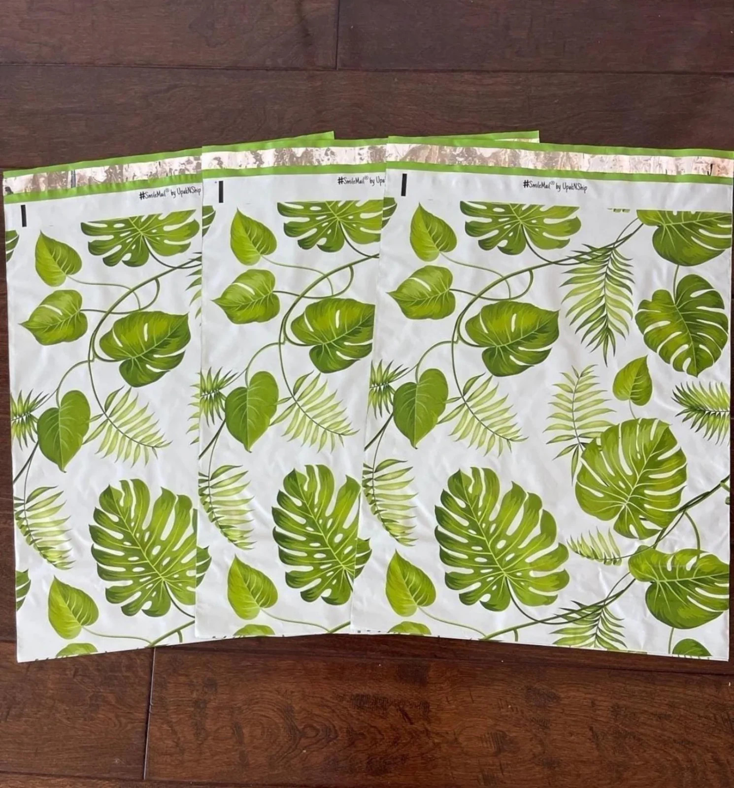 10 OR 20 Pack – 14.5×19″ XL Banana Leaves Designer Poly Mailers! Non-Padded!