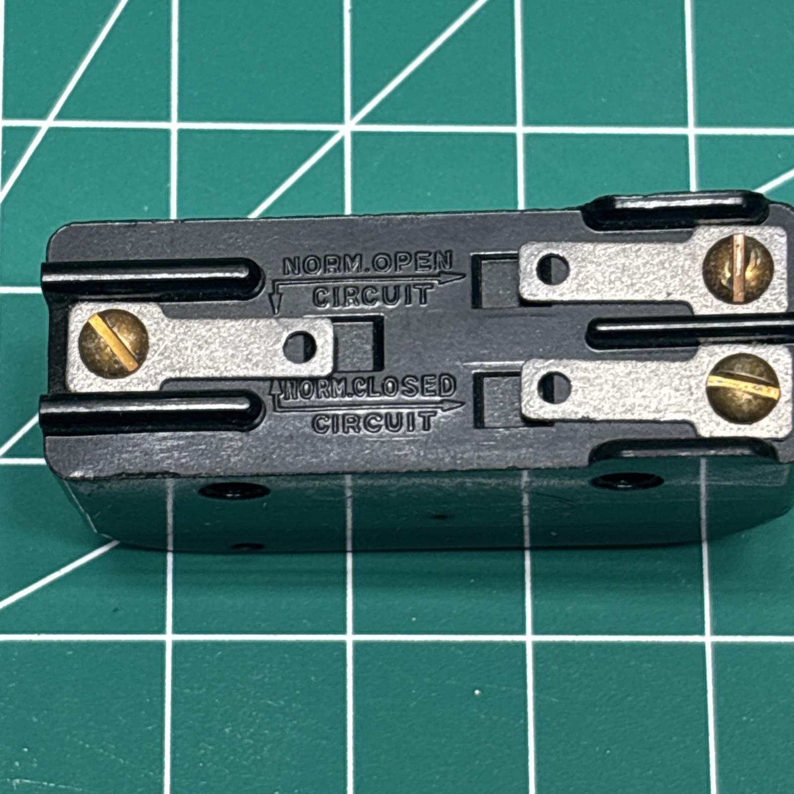 BZ-2RW, BZ2RW Honeywell Microswitch, 1- NO & 1- NC, 15a @ 125VAC 250VAC 480VAC