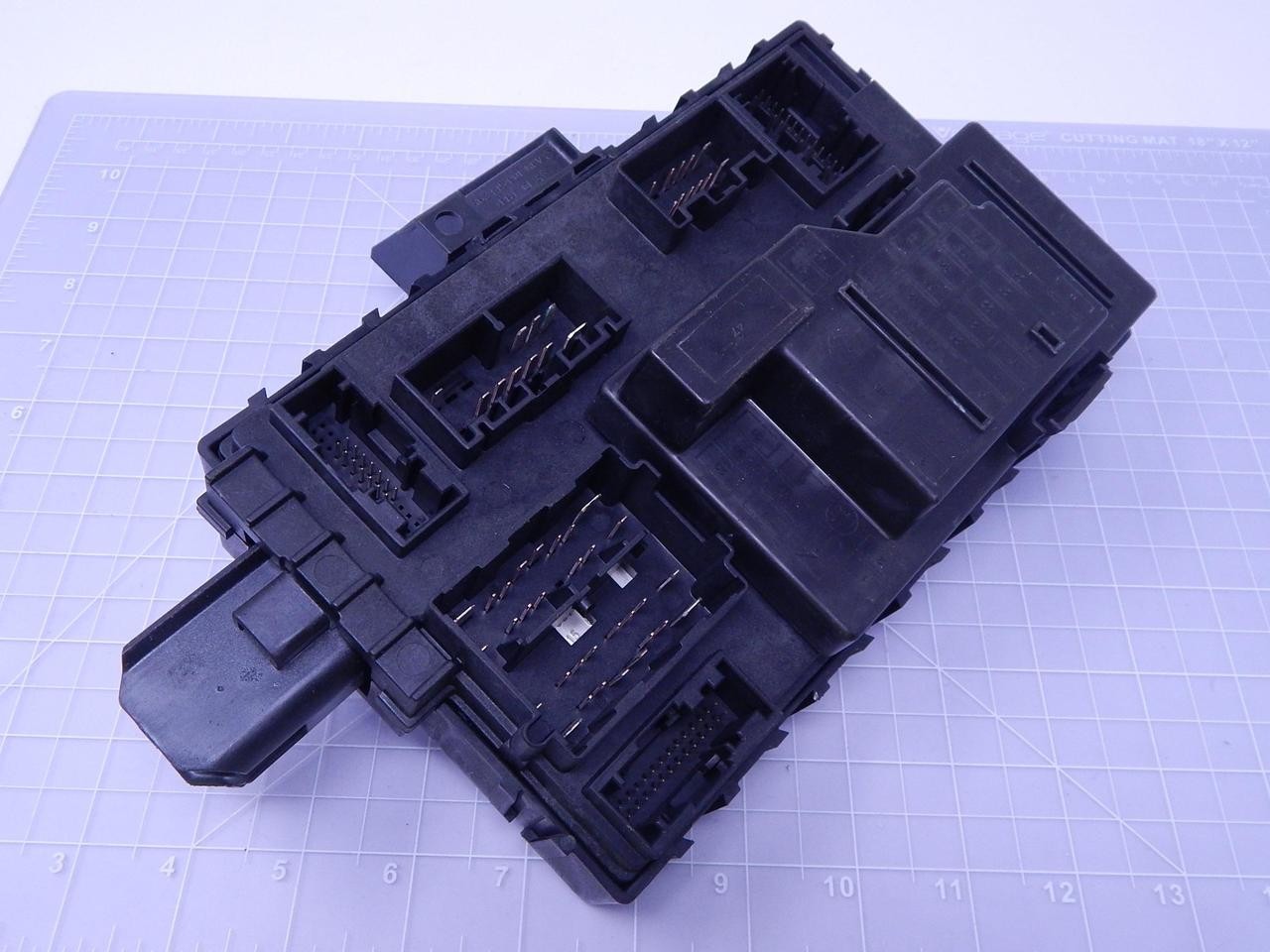 FOMOCO BL1T 14C442 AB FUSE BOX T109300
