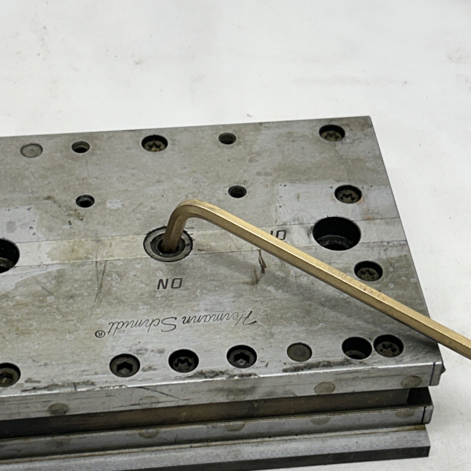 hermann schmidt Stainless Steel Magnetic Chuck. Ems For Wire Edm Single Pole