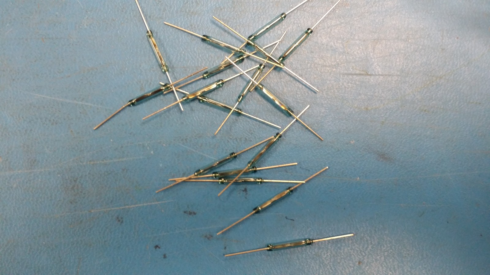 (50 PCS) MDCG-4-12-18 Switch Reed N.O. 0.5A 140VAC 200VDC 10VA 0.6ms 100mOhm