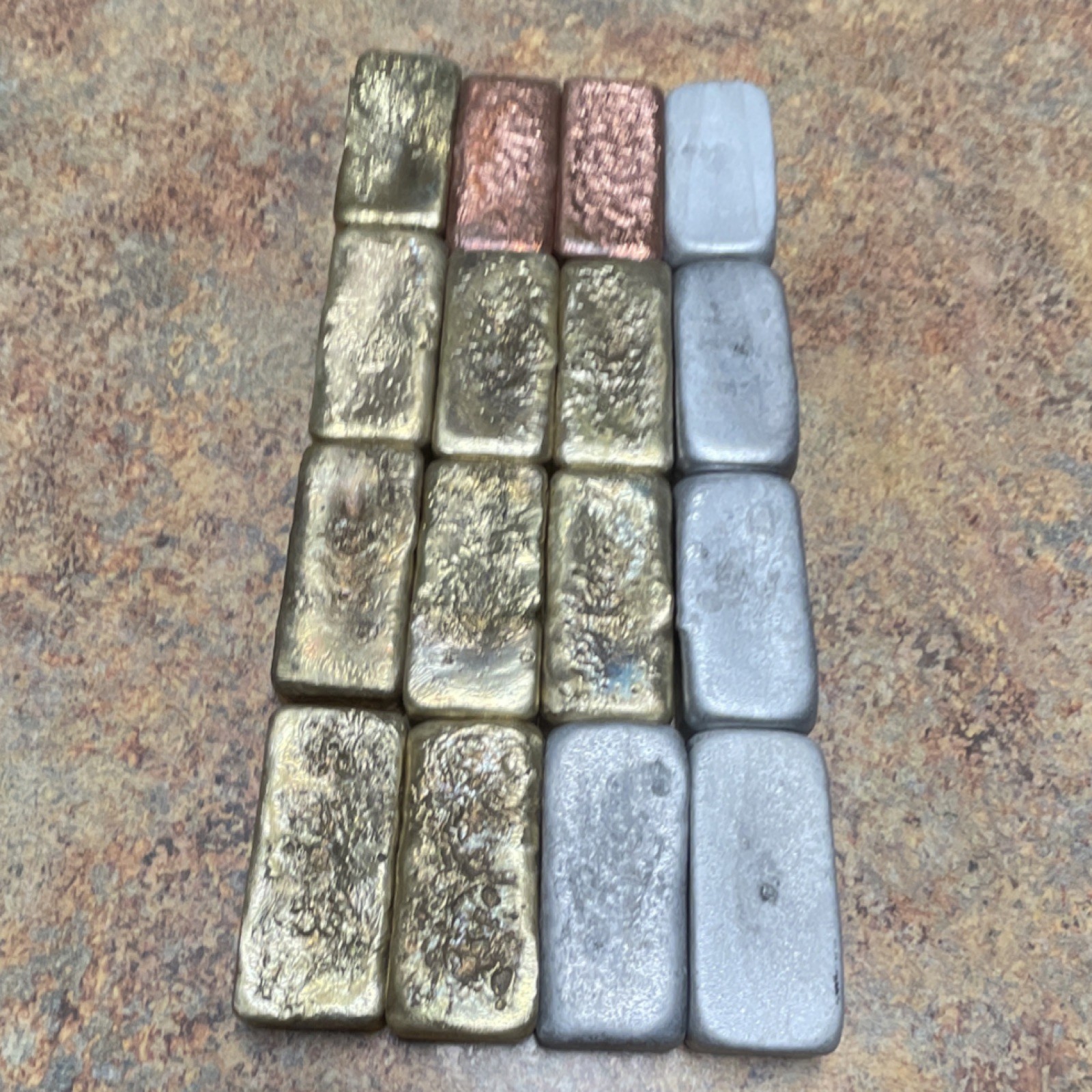 Mixed lot of hand poured ingots,bars 9 brass 5 aluminum 2 copper total 11.71 lb