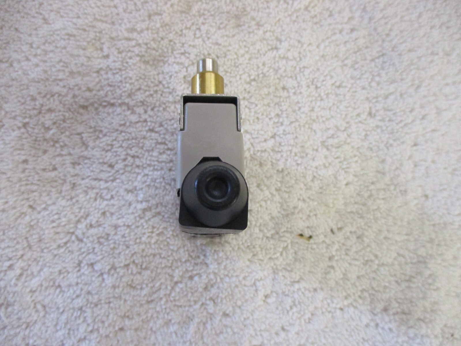 NEW SOLON Limit Switch ML-7110