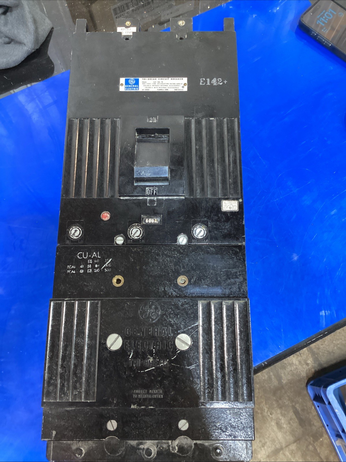 General Electric TB83F W/ 600 amp trip unit
