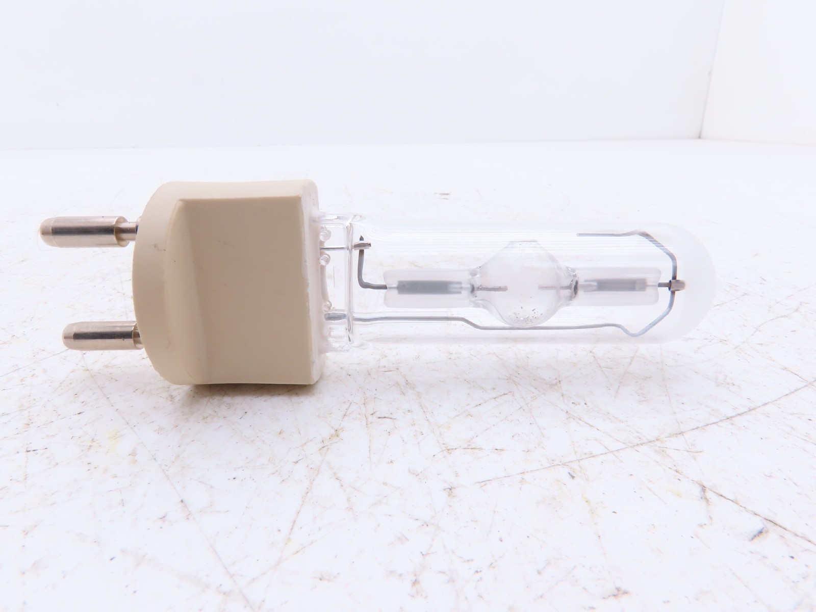 Osram HMI 575 W/SE Metal Halide Lamp Single End 575Watts eXtreme Seal Technology