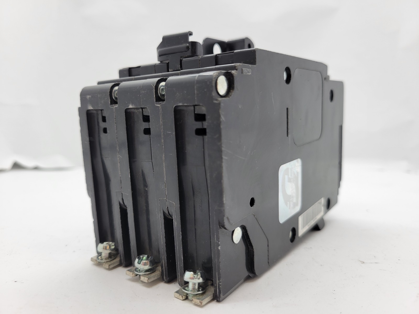 Square D EDB34035 Bolt On Circuit Breaker 35 Amp 480 Volt 3 Pole w/ lockout