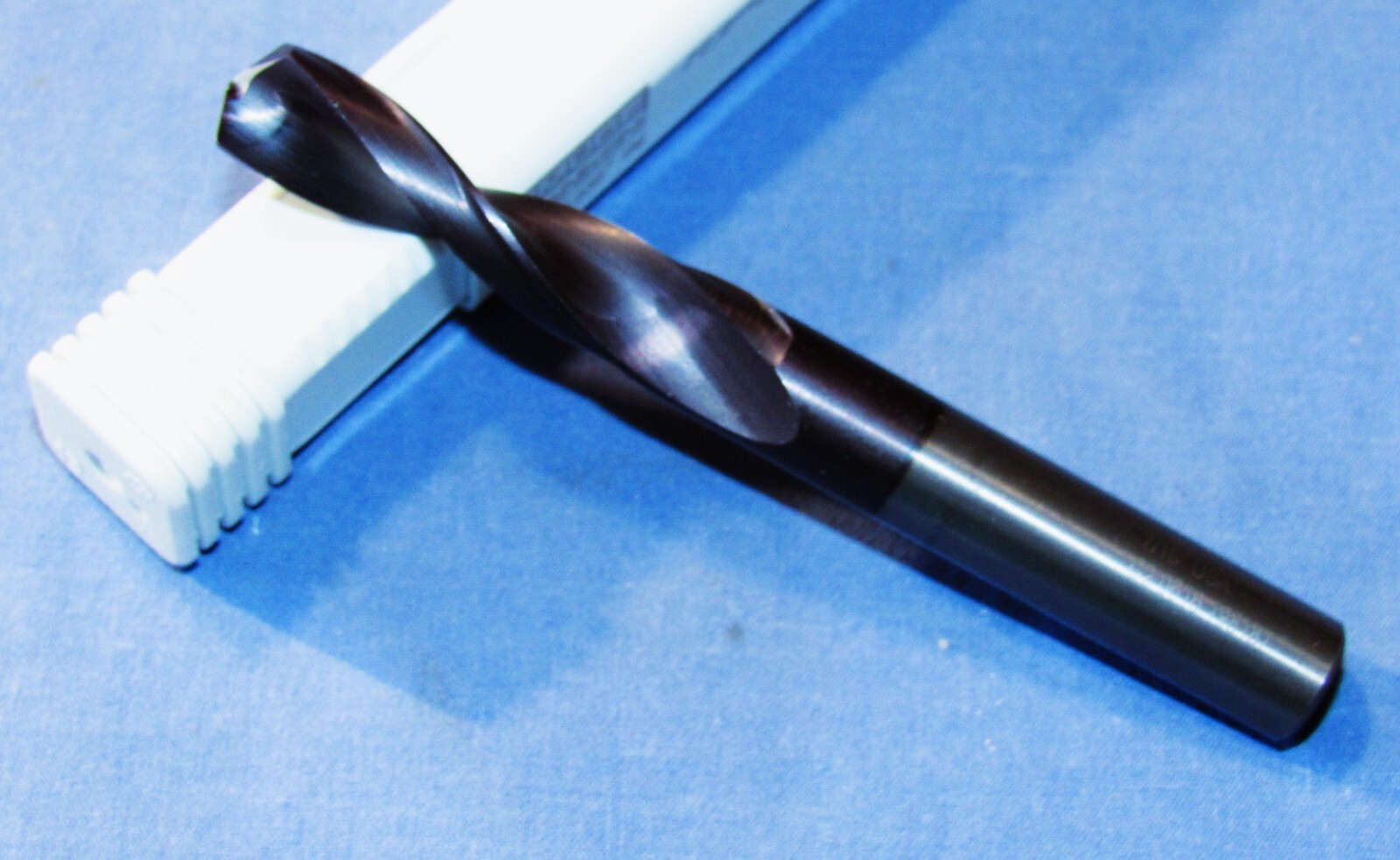 Sumitomo New 0.295″ Dia.135° Solid Carbide Screw Machine Drill