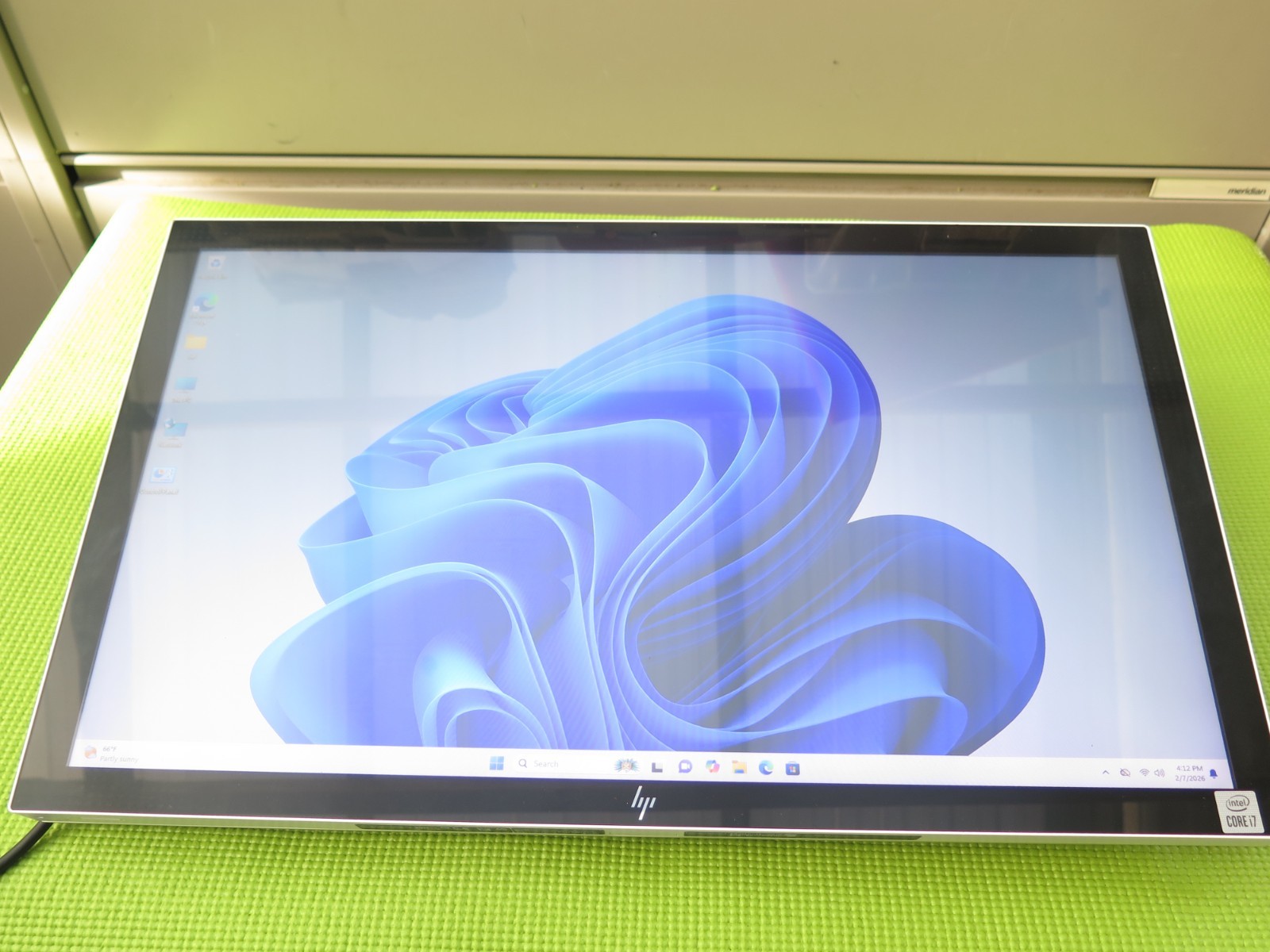 HP Engage One Pro All-in-One AIO POS System LED 23.5″ Touch Screen i7-10700E