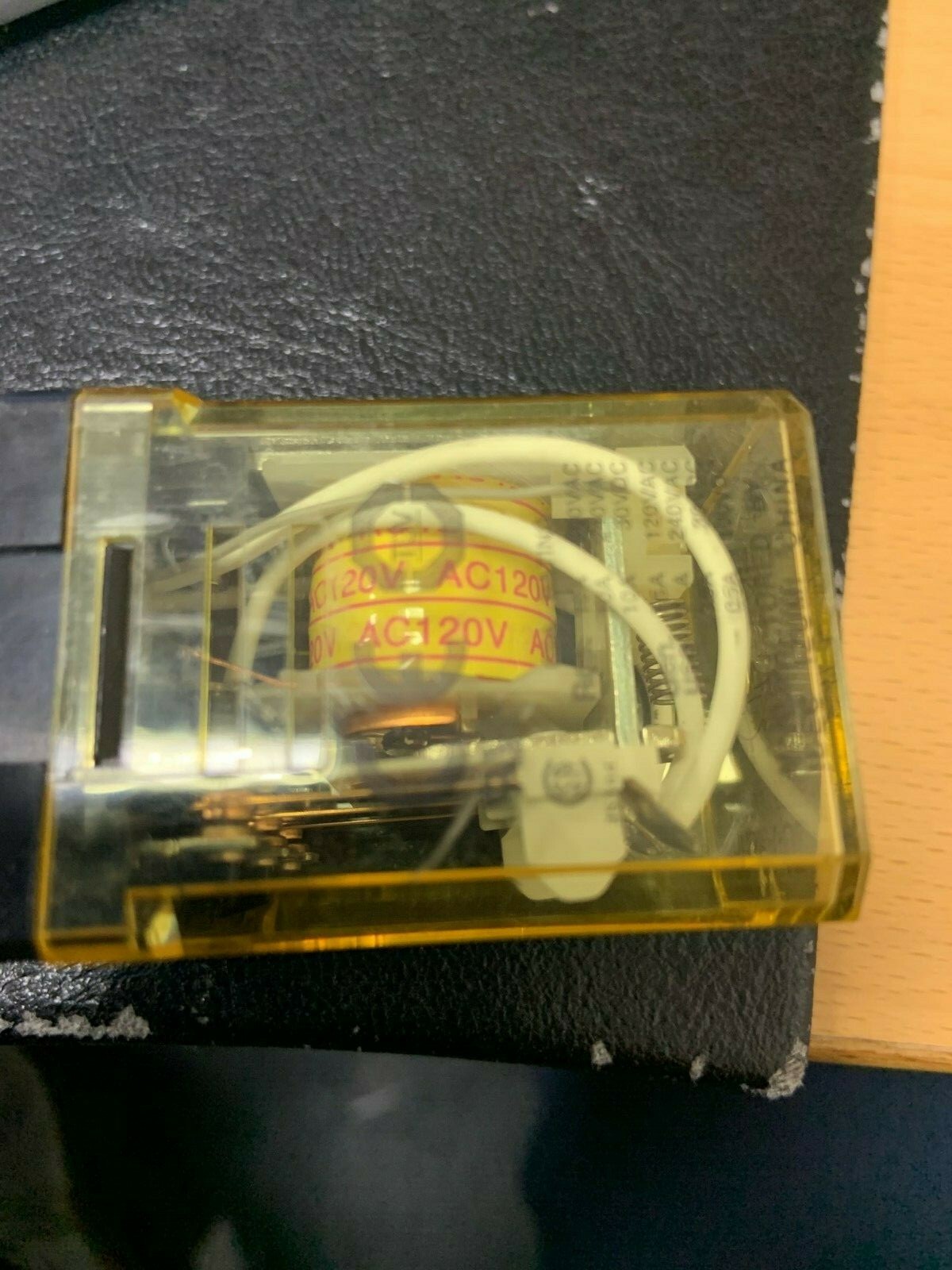 IDEC RR3PA-ULAC120V / RR3PAULAC120V (BRAND NEW)