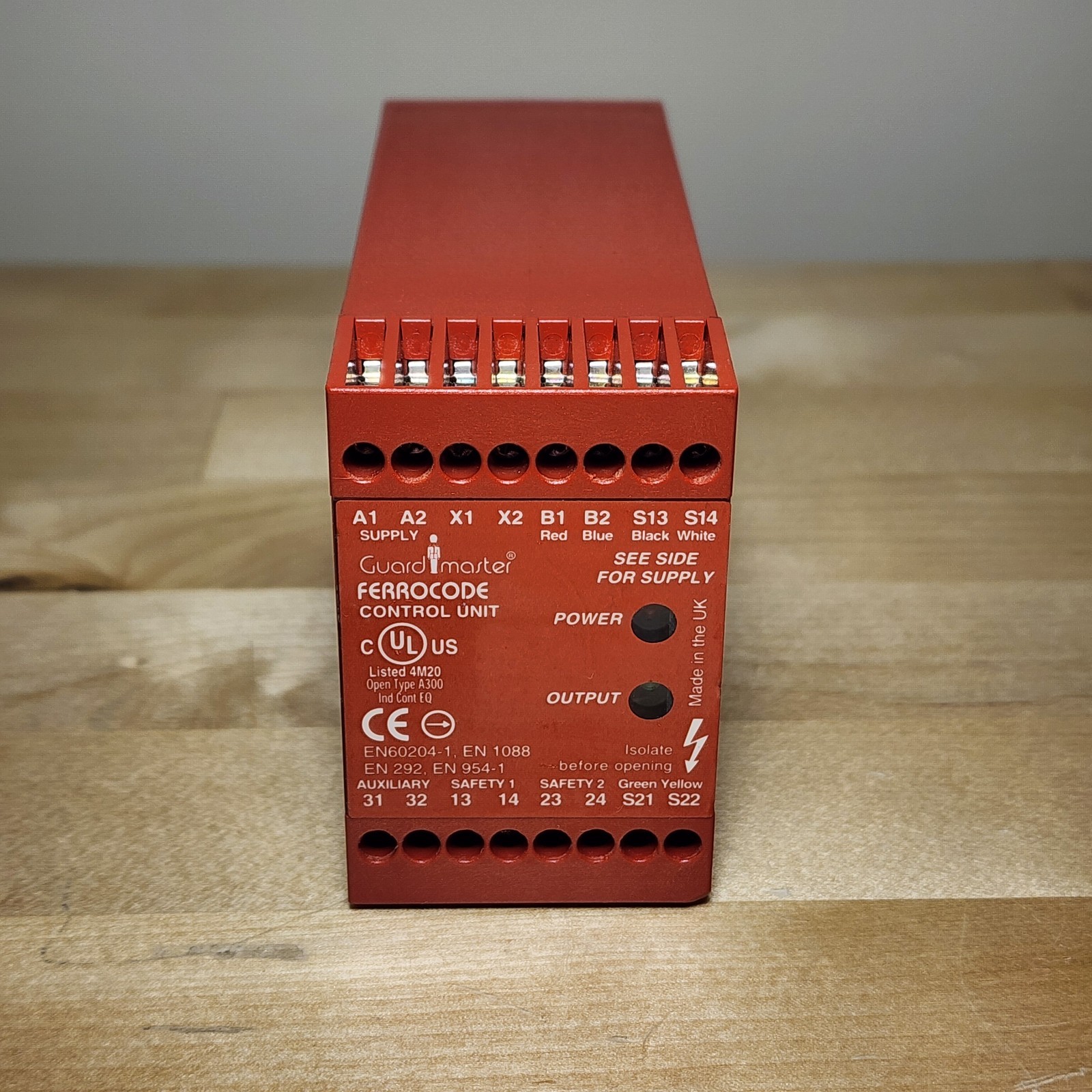 Allen-Bradley 02068 Ferrocode Safety Control Unit 24VAC/DC 440N-C02068