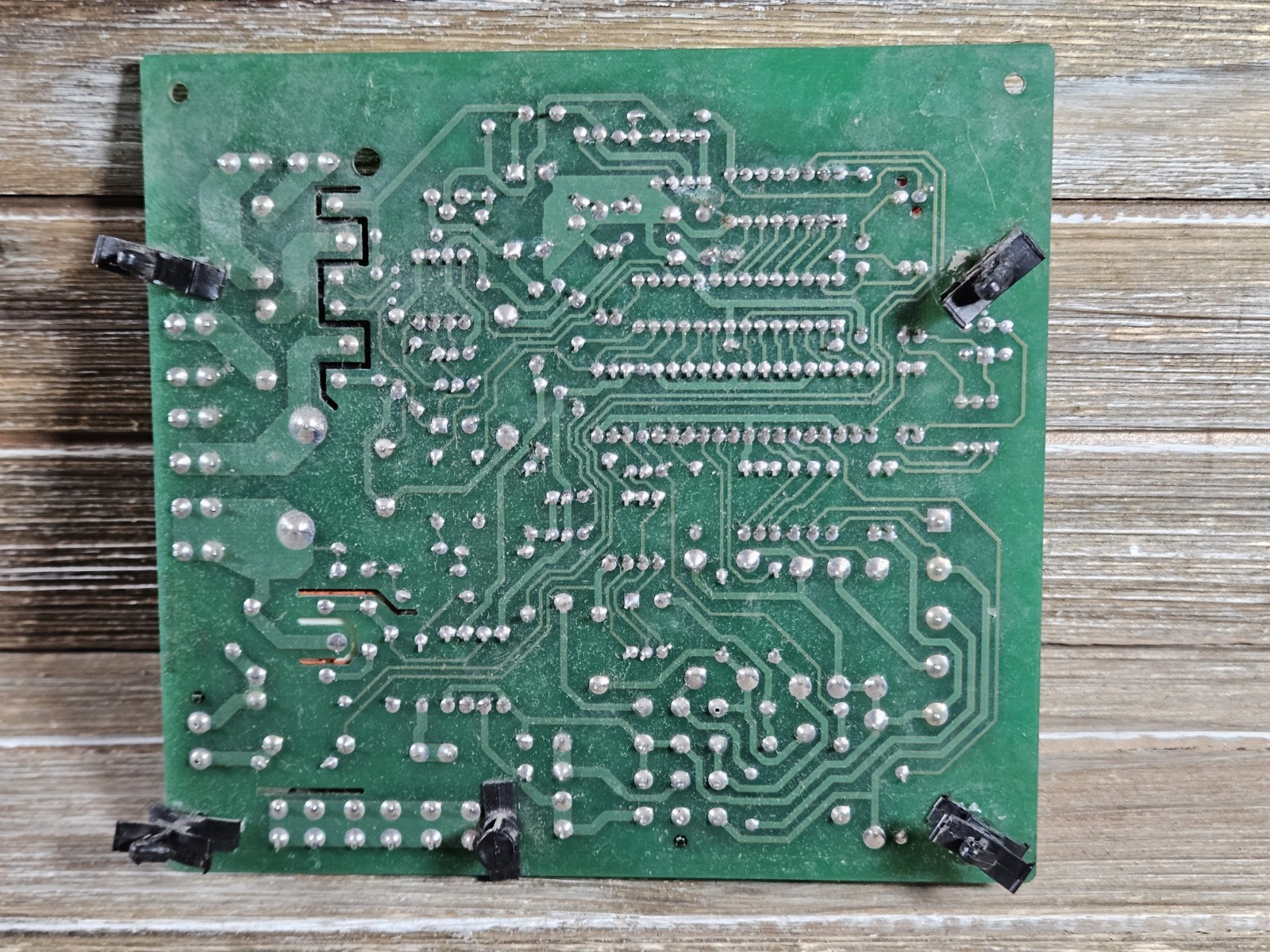 Goodman PCBBF132 OEM Furnace Control Circuit Board 1165-410