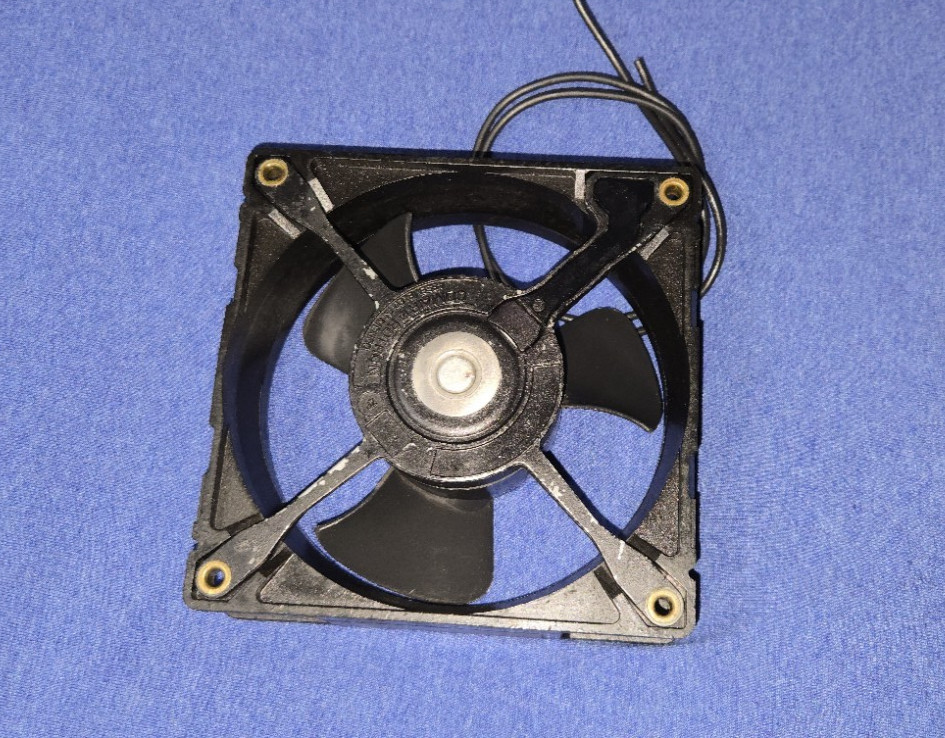 Comair Rotron Model #: MU2A1, Fan Part #: 028021, 115 Volts, Nice Condition