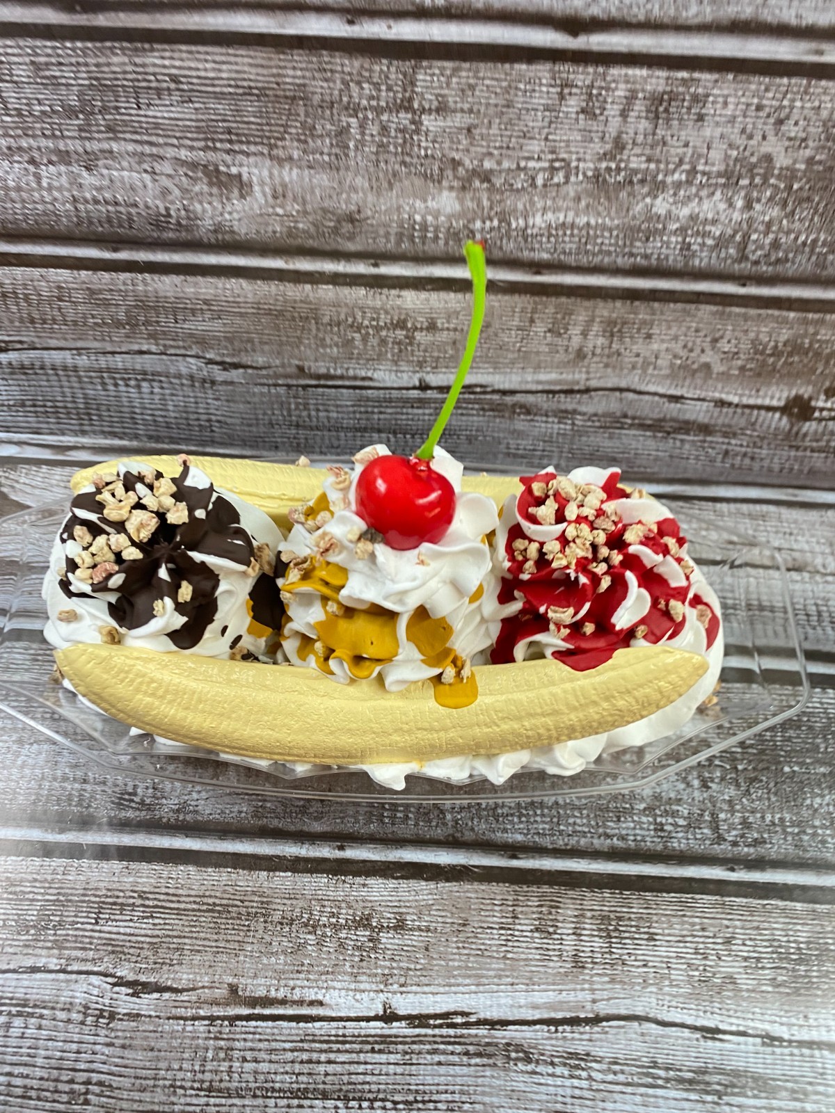 Display Fake Food Prop Banana Split Sundae with Cherry and Fake Nuts F0375