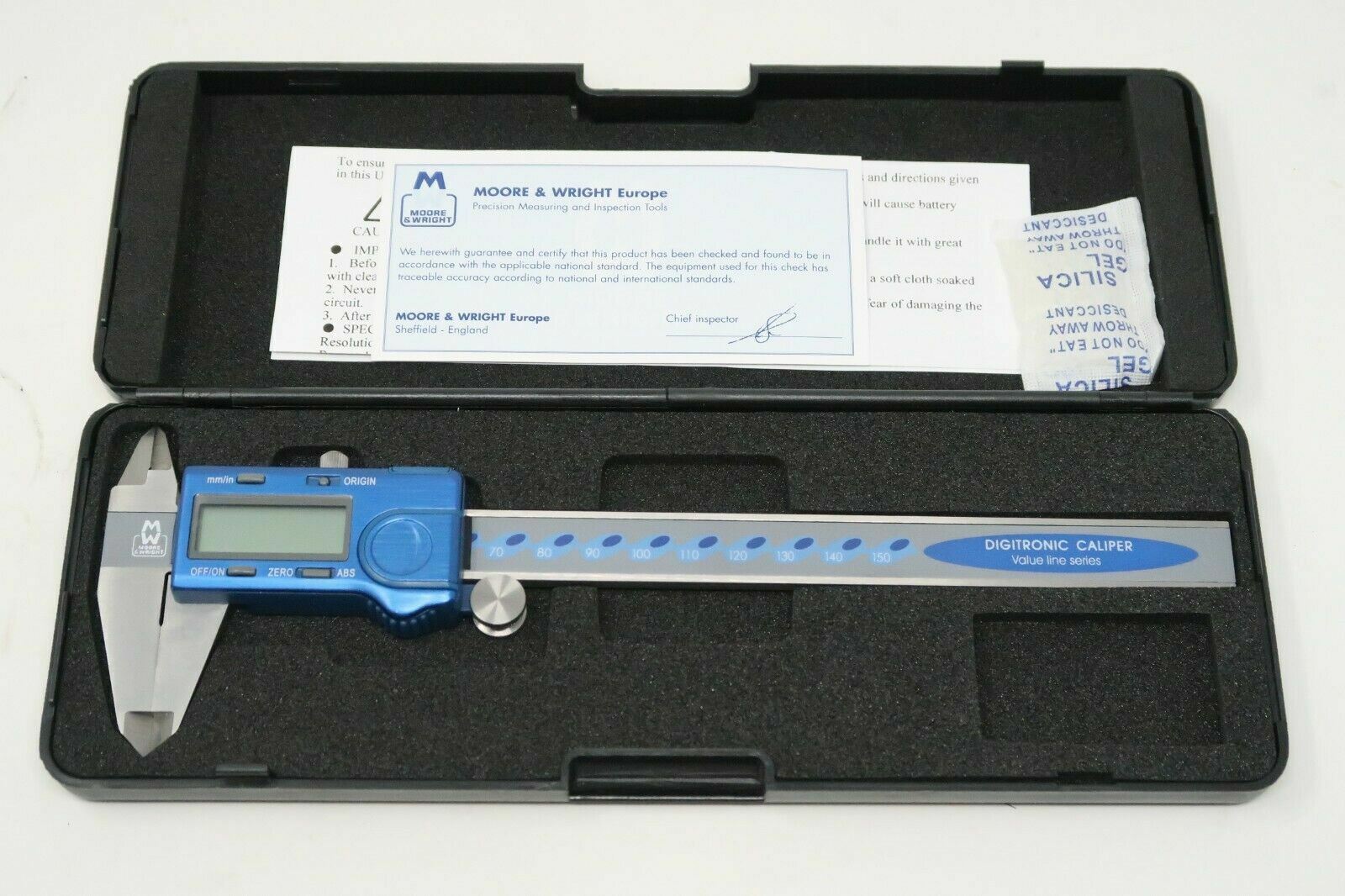 M&W Moore & Wright Europe 0-6″ Inch / 0-150mm Metric Digital Caliper 110-15DAS