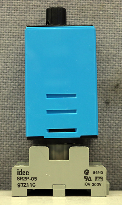 Idec Corporation RTE-P11 Electronic Timer with SR2P-05 Socket New