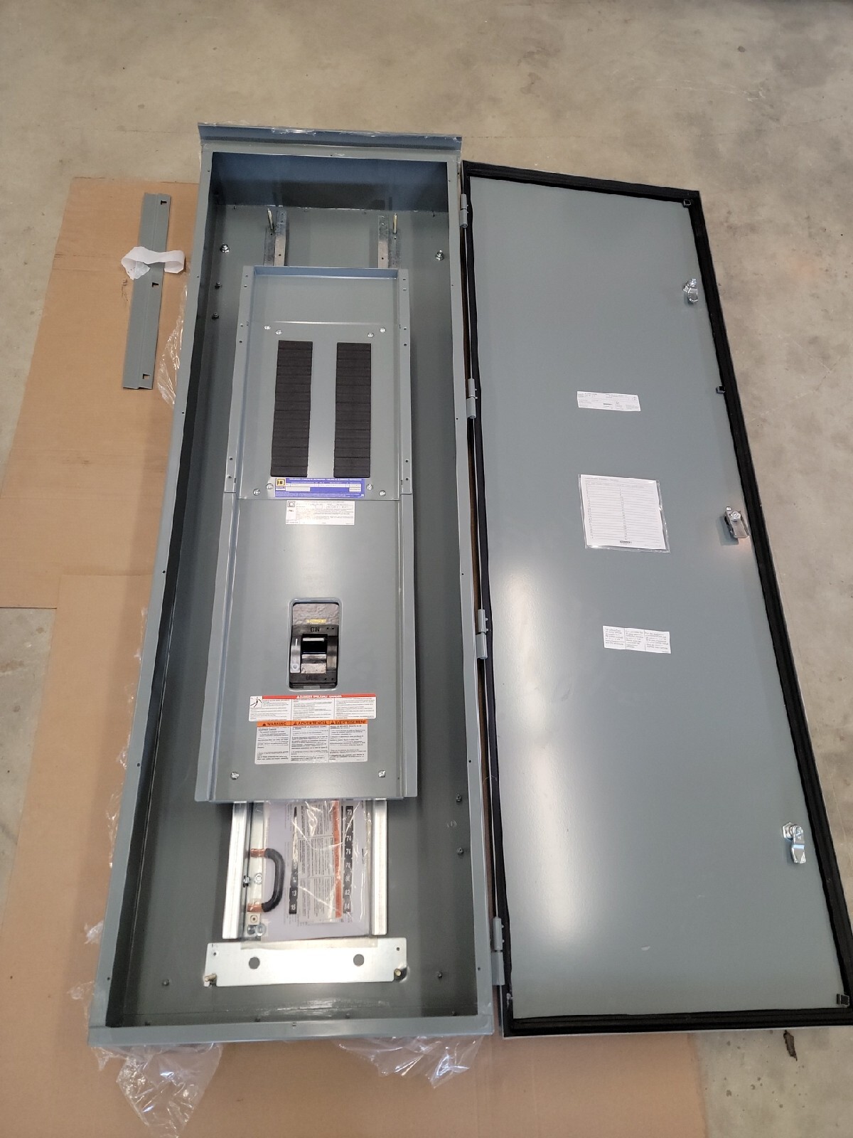 SQUARE D 400A Main Breaker 3R Outdoor Panel 240v 3P MH62WP NQ430L4C 3 PHASE