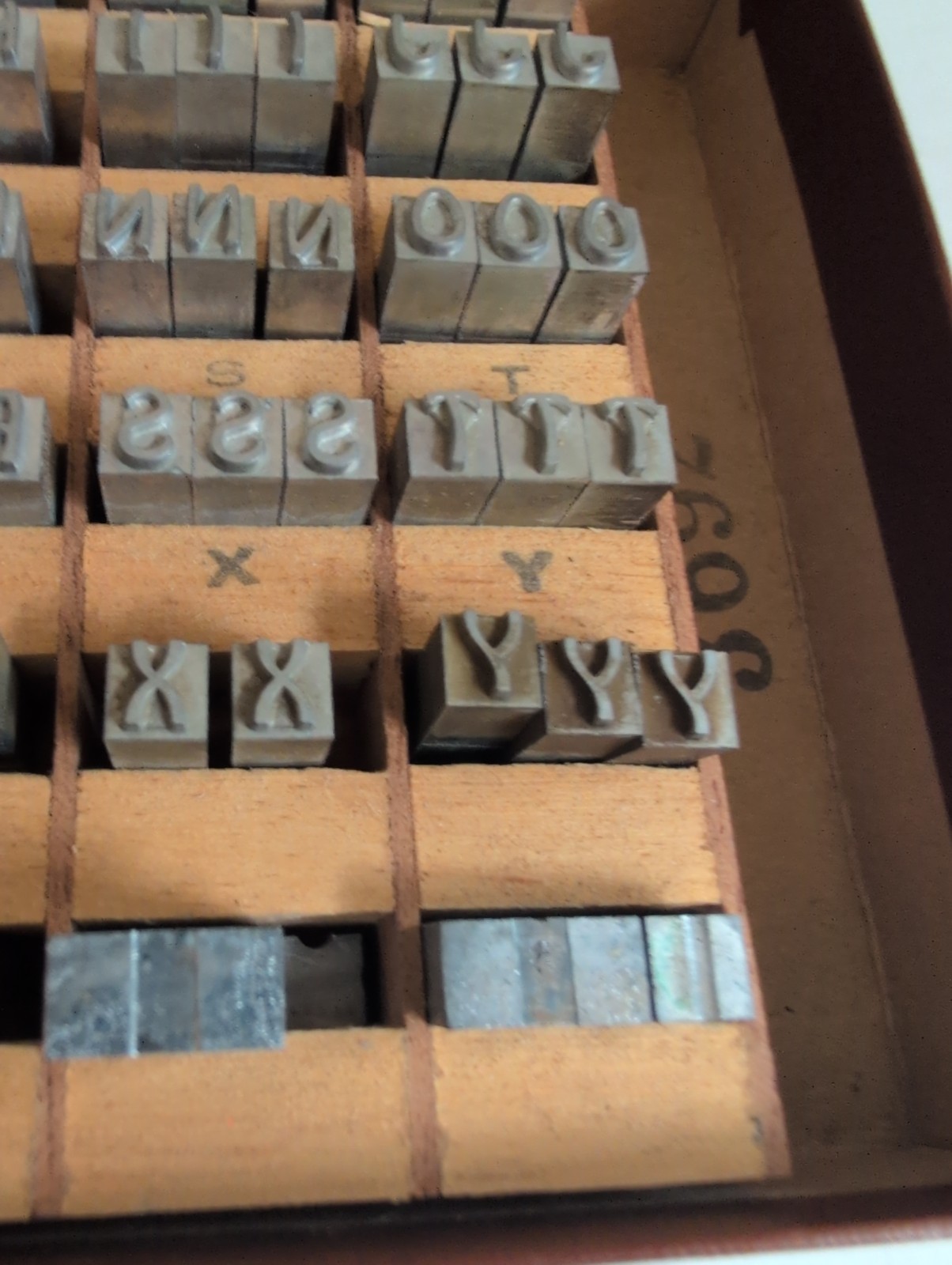 Vintage Franklin MFG. Corp.»Duracast Type» Hot Stamping/ Foil Embossing