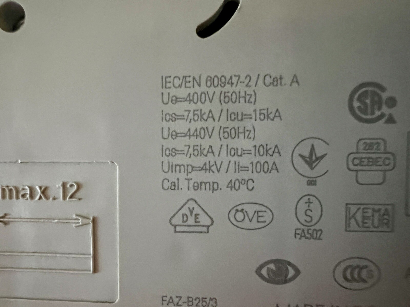 EATON CIRCUIT BREAKER FAZ-D10/3 XEFFECT IEC/EN 60947-2 CAT. A