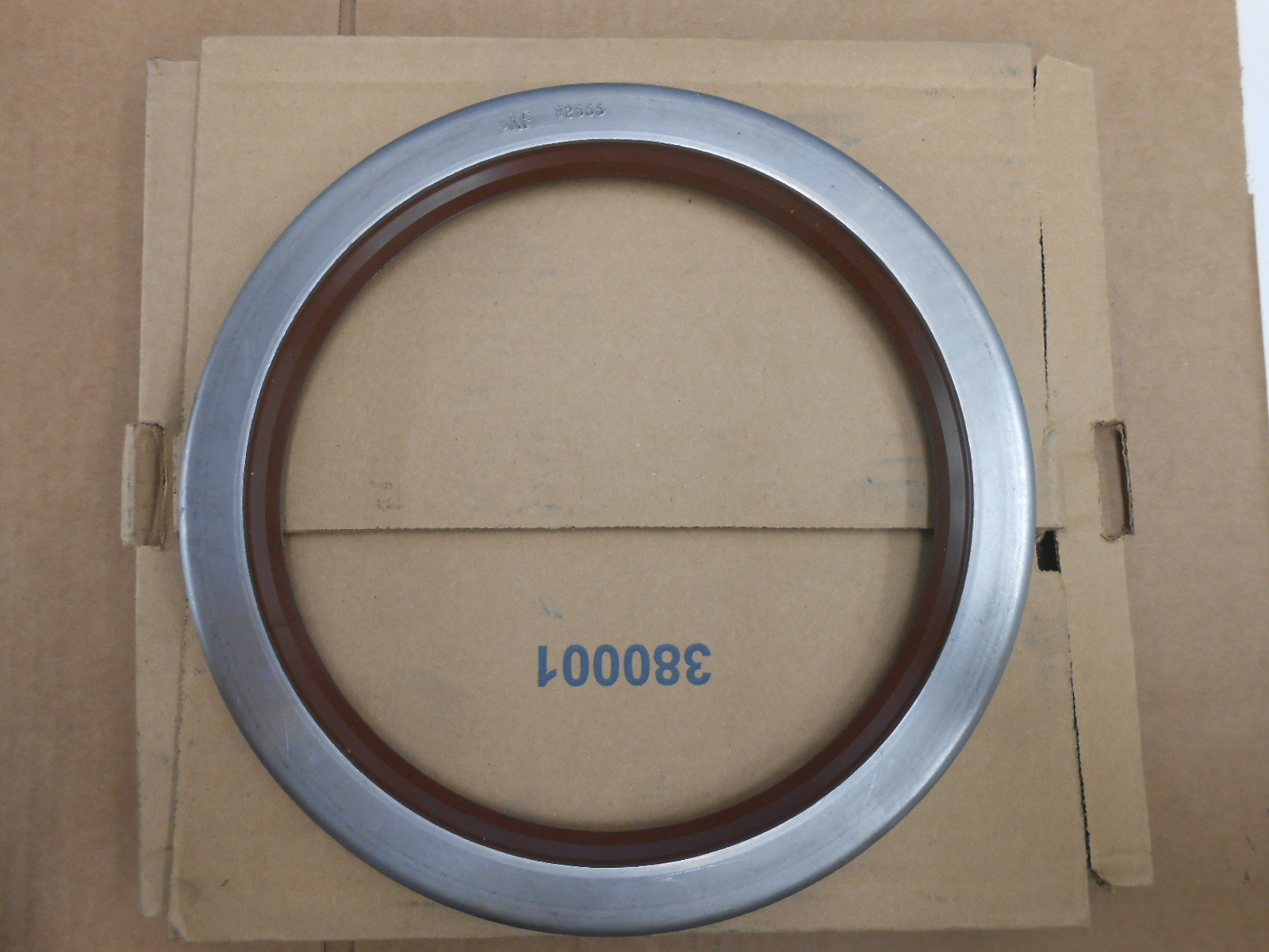 SKF ROTARY SHAFT SEAL 82555 SINGLE LIP SEAL 8.250, 10.250, .813