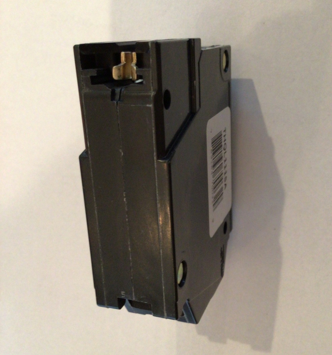 GE THQL1115 N 15A 120V 1P NEW UNUSED