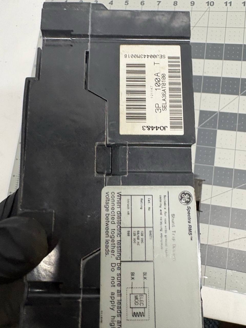 GE SELA36AT0100 Spectra RMS 100A 600V 3 Pole Breaker W/ SRPE100A Plug & Alarm