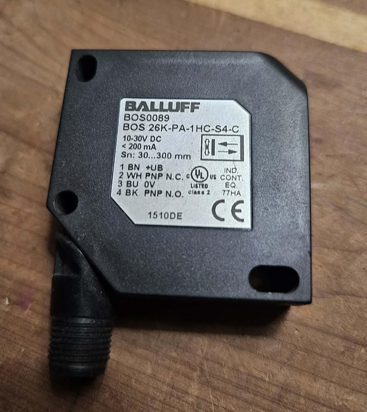 New No Box Balluff BOS0089 Cubic Diffuse Sensor Free Shipping