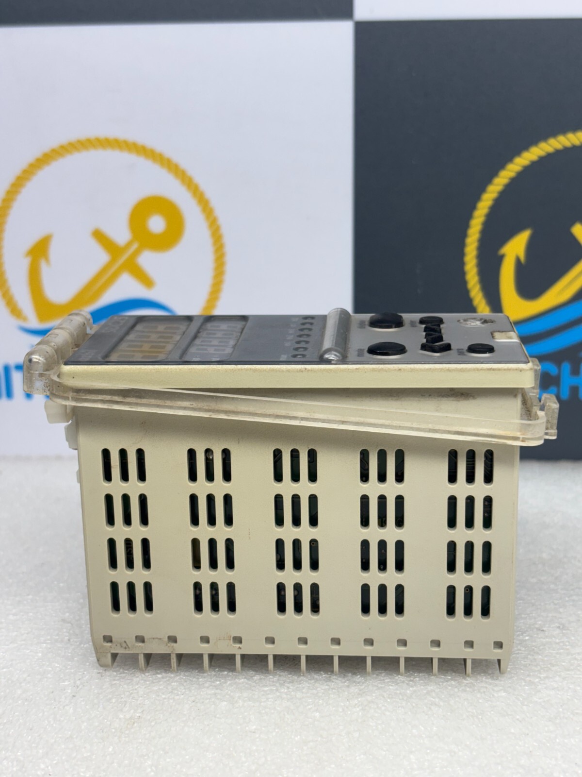 AZBIL SDC25 C25TC0UA1000 Single Loop Controller AC100-240V 50/60Hz 12VA 0-20mA