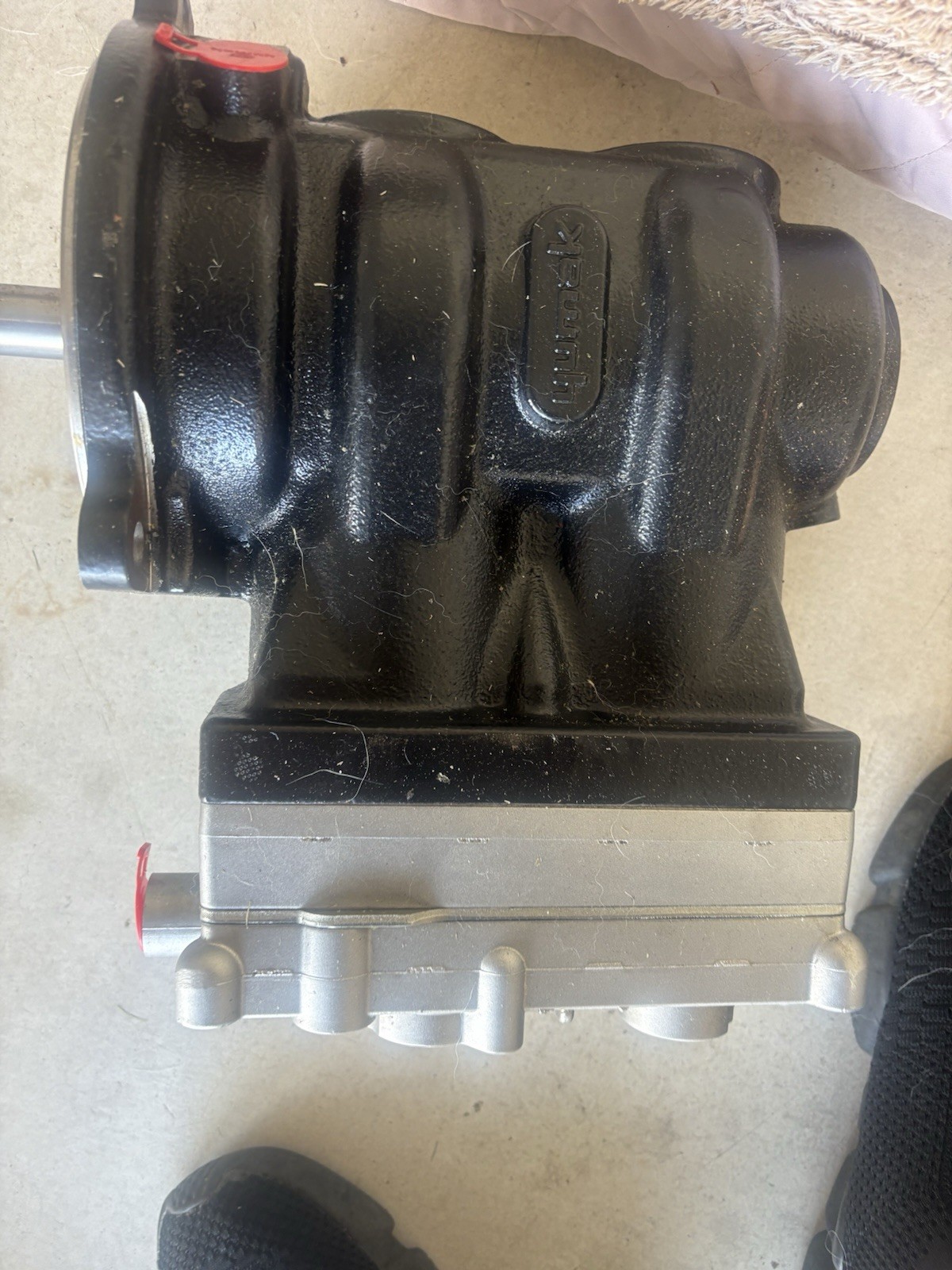 Yumak Hydraulic Pump w/ Flange Mount Driven Shaft, Multi-Port Manifold M.23.310