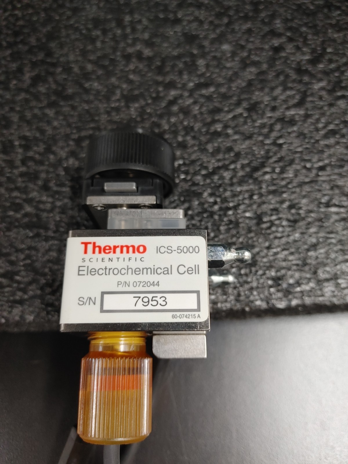 THERMO SCIENTIFIC ICS-5000 Electrochemical Cell with 061879 Reference Electrode