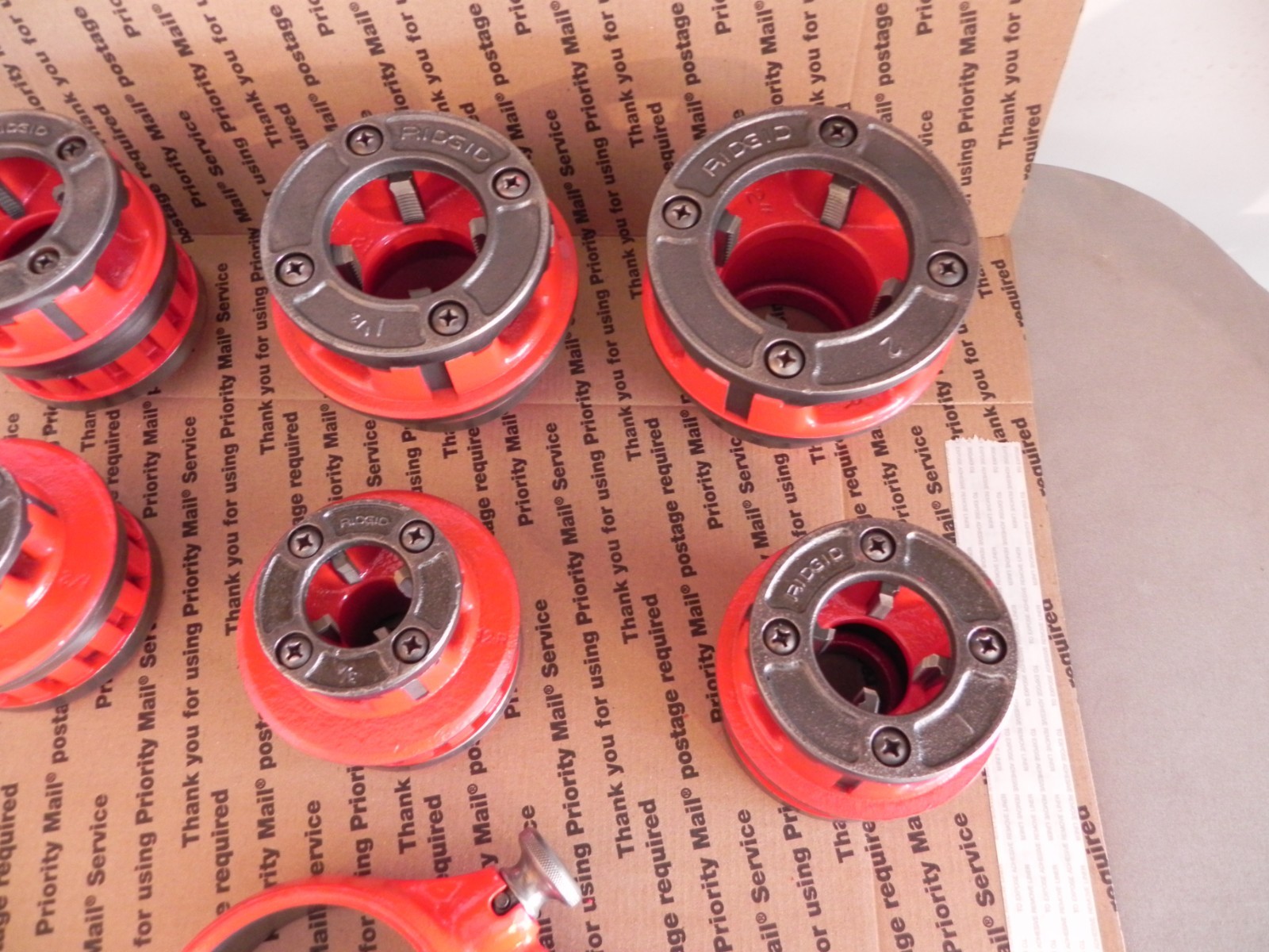 Ridgid 12R manual pipe threader Set 1/2 to 2″ NPT with Ratchet rigid refurbished