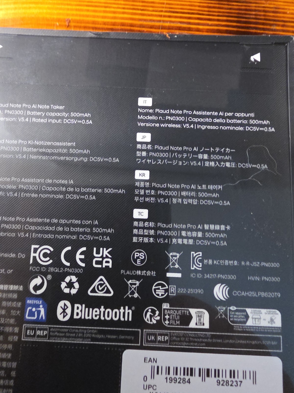 Plaud Note Pro AI Voice Recorder Note Taker PN0300 64GB Silver Brand New