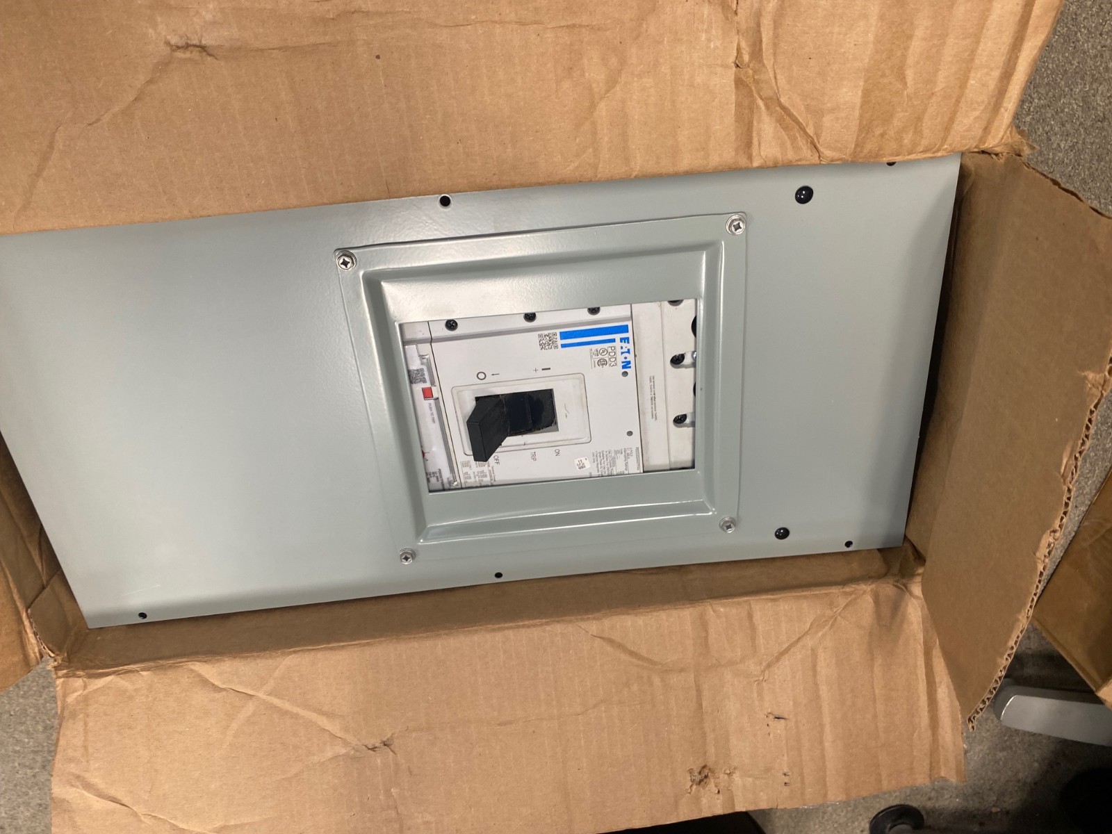 Eaton BKD3G400 PDD33G0400TFAN 3P 400 Amp 240 Volt Main Circuit Breaker Kit