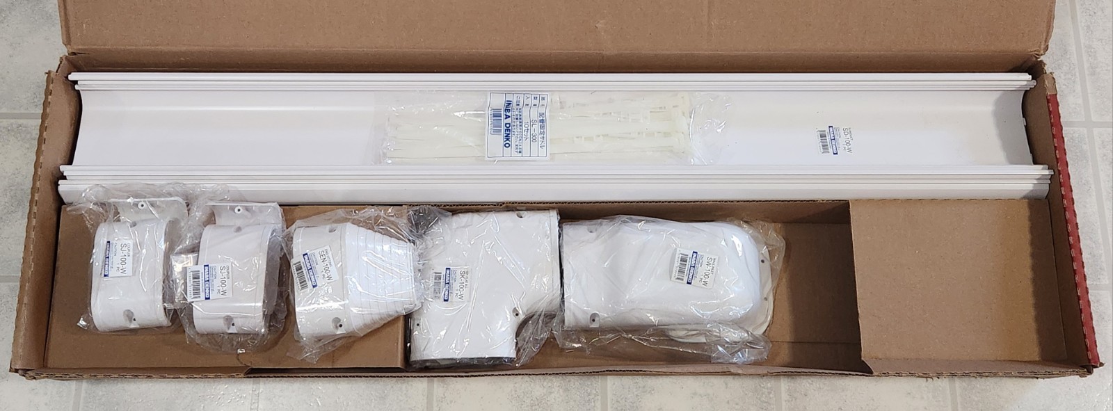 RectorSeal 85105 Slimduct SD-100-W White Premium Lineset Duct and Fitting Kit