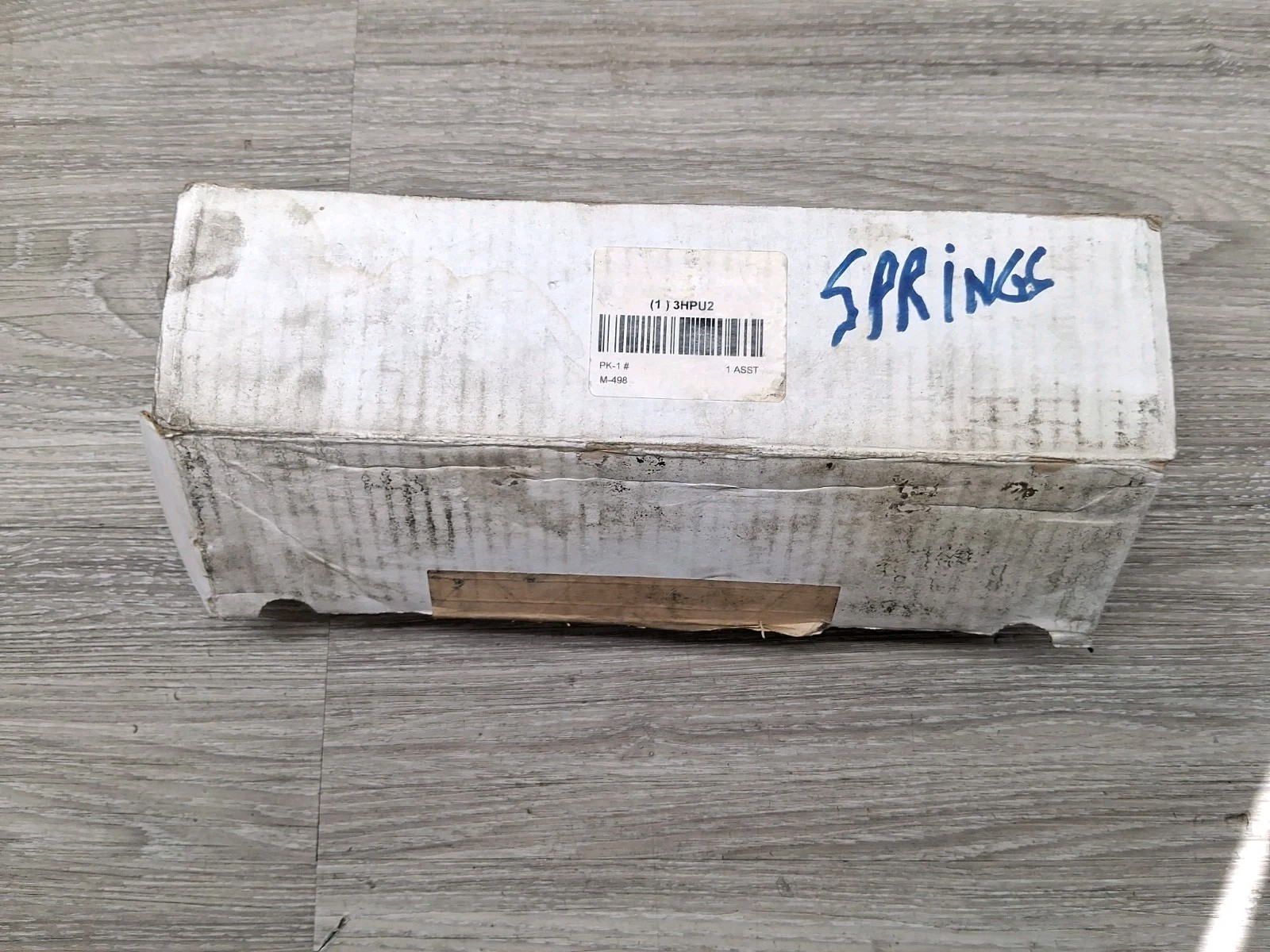 Assorted Springs 80 Pieces As Shown Various Sizes And Thickness ( Read Descripti