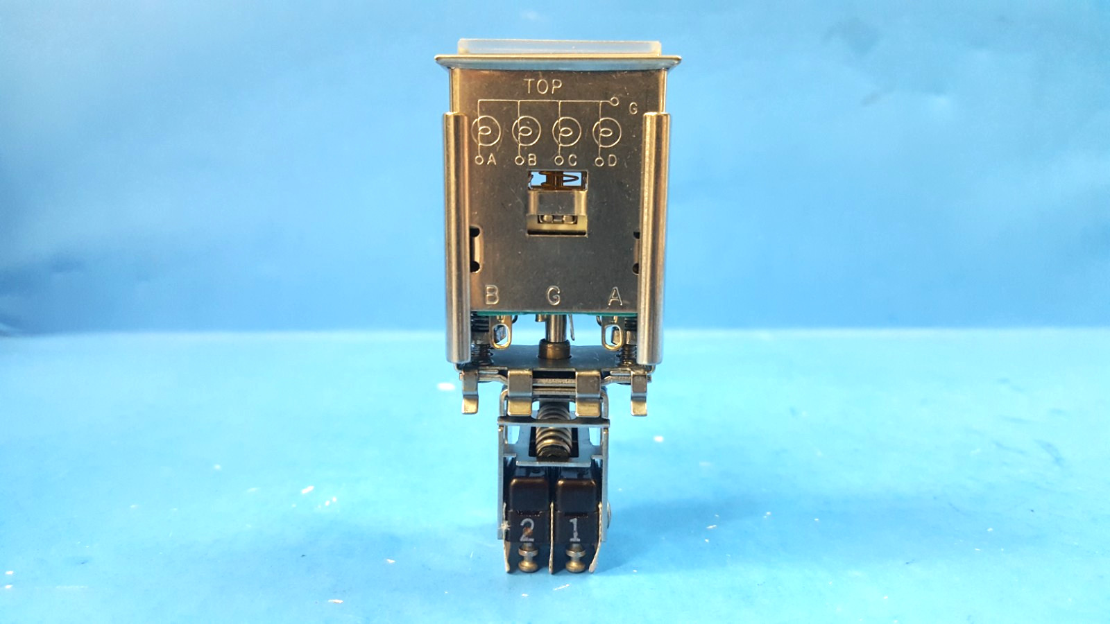 Indicating Switch, EATON, DPDT, 10EA1C1F10N4(Y)R1V12AIR, w/microswitch