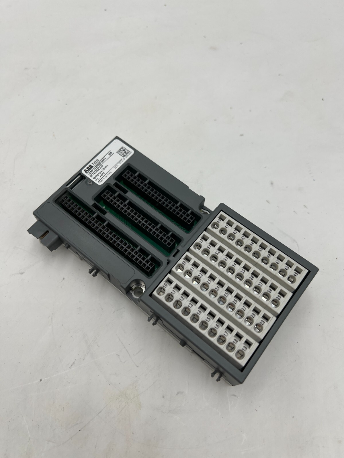 ABB 1SAP212000R0001 TU516 I/O Terminal Unit For Analog and 24 VDC Digital Module