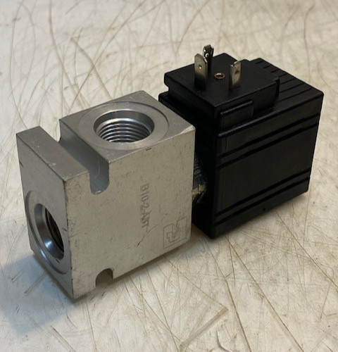 Parker B10-2-A8T Hydraulic Cartridge Valve Base & Solenoid Coil SIOLD 12VDC 20W