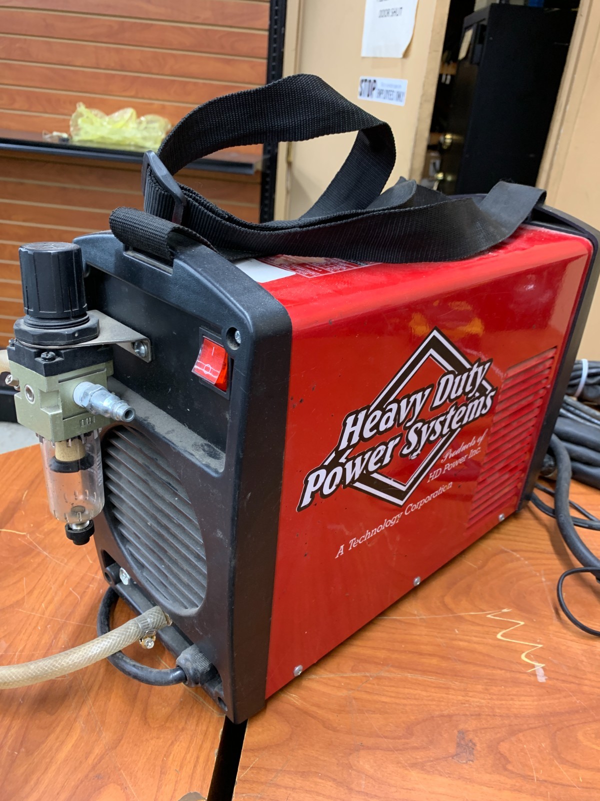 Heavy Duty Power Systems CUT-40M Inverter Plasma Cutter, 15A Input